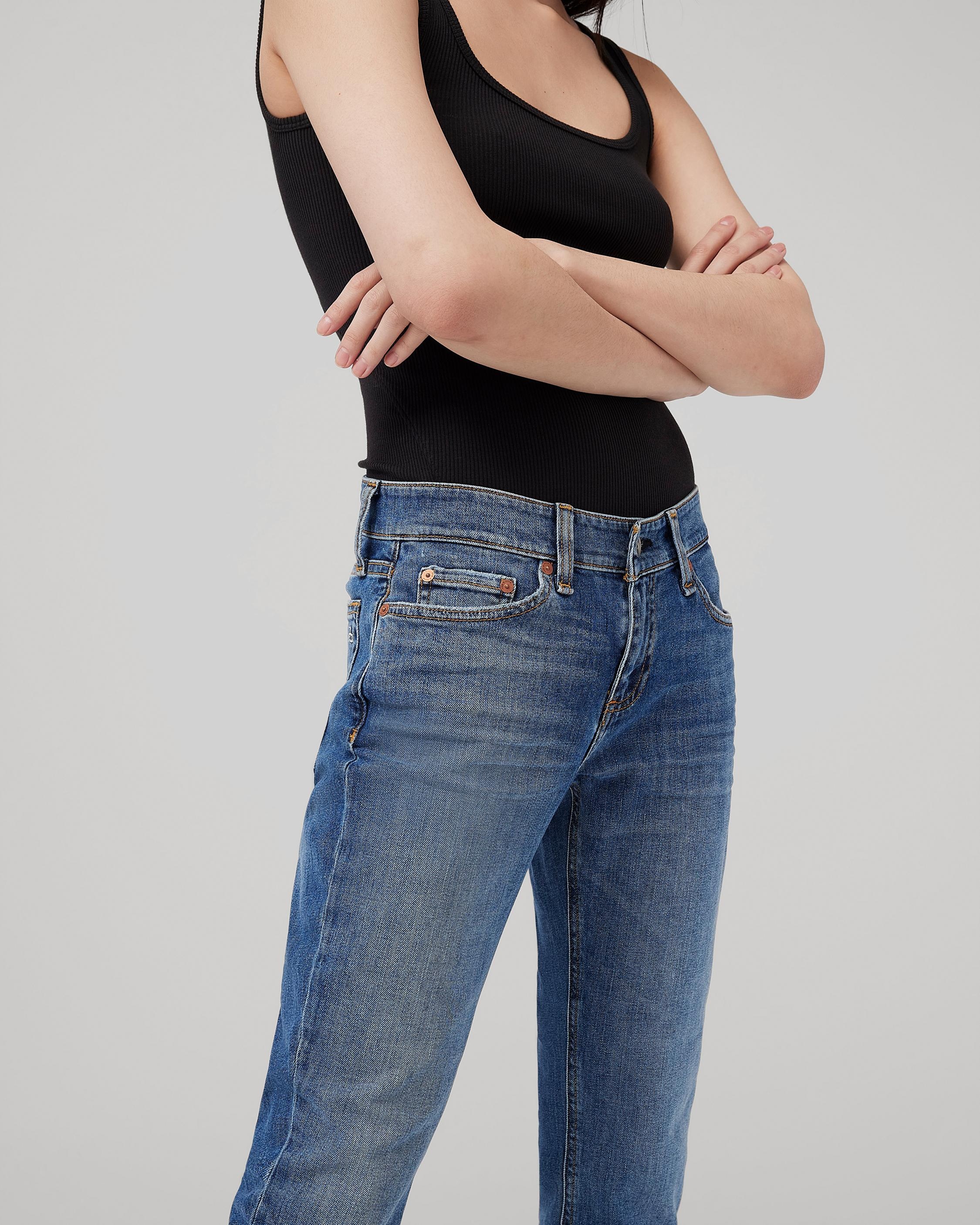 Dre Boyfriend - Julienne
Low-Rise Vintage Stretch Jean - 6