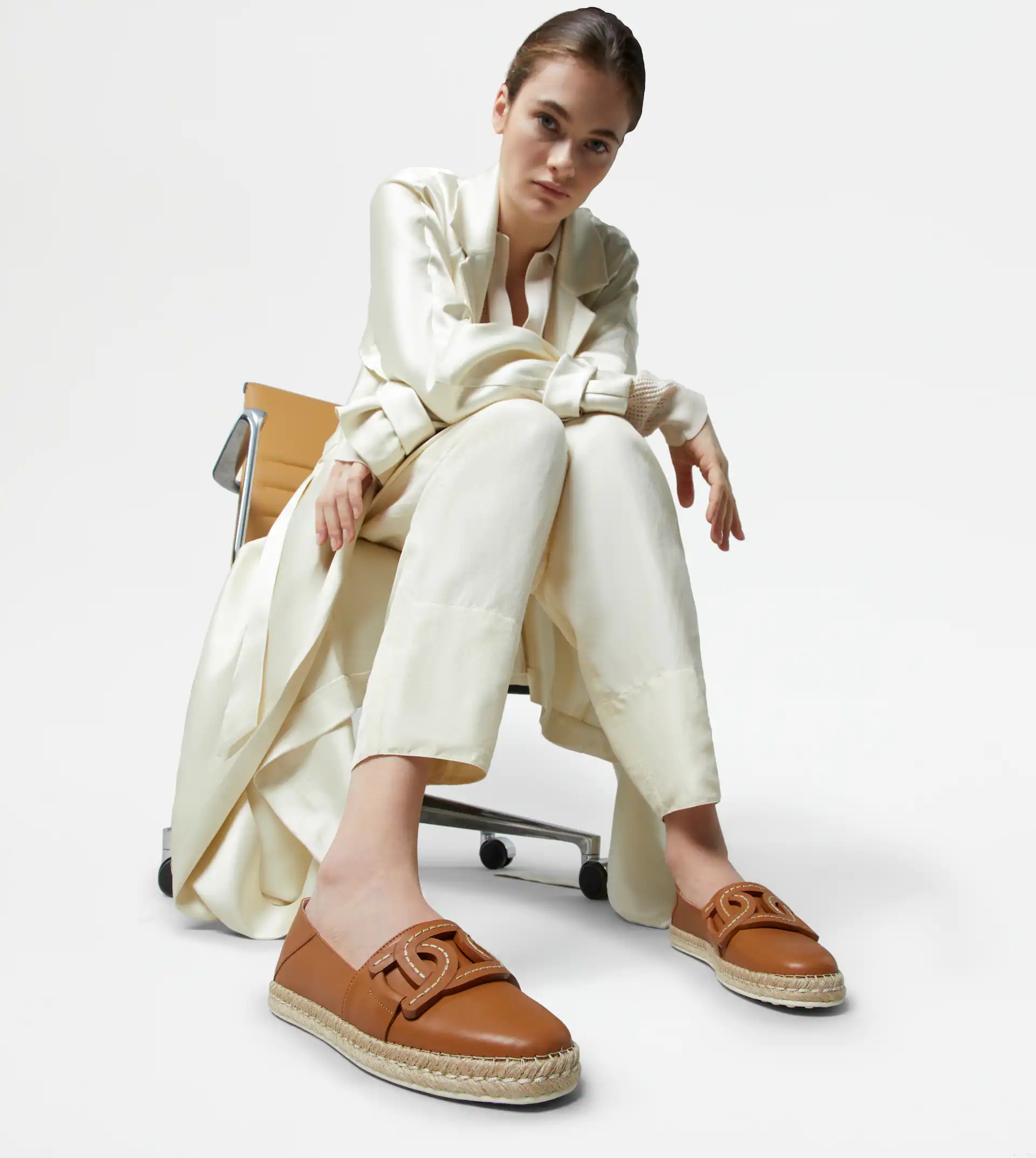 SLIP-ONS IN LEATHER - BROWN - 2