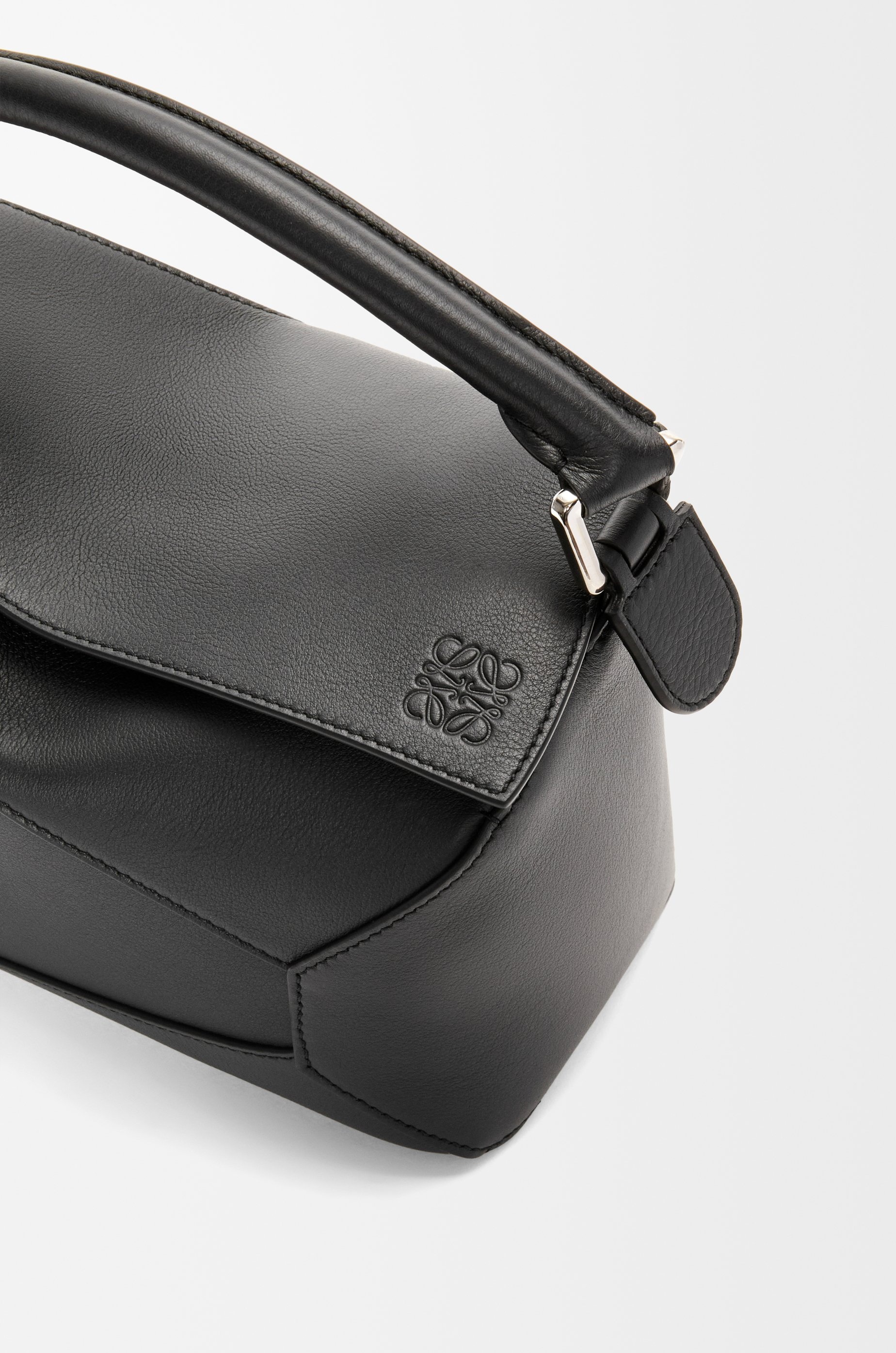 Small Puzzle bag in classic calfskin - 9