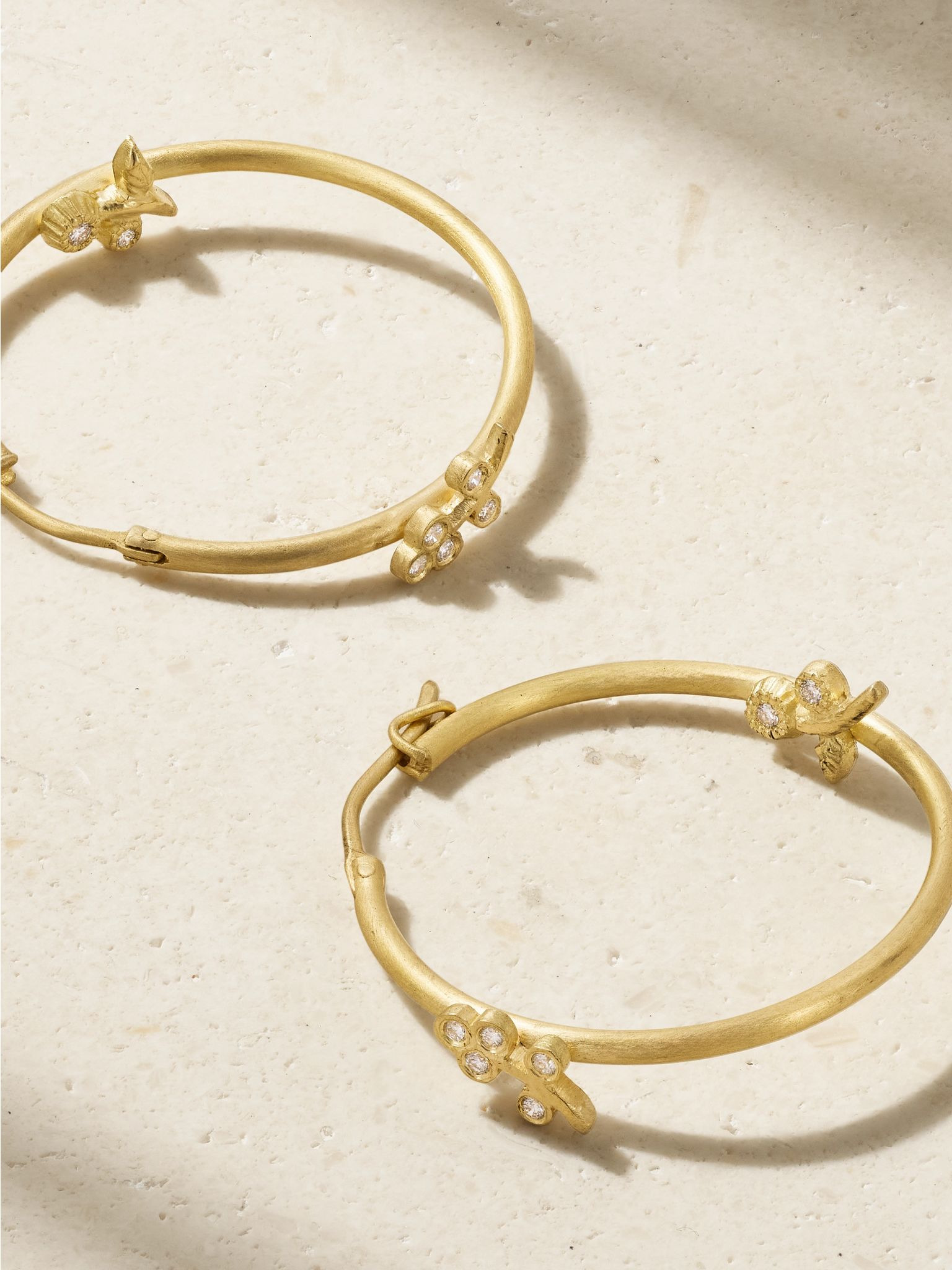 Lavender medium 18-karat gold diamond hoop earrings Gold - 3