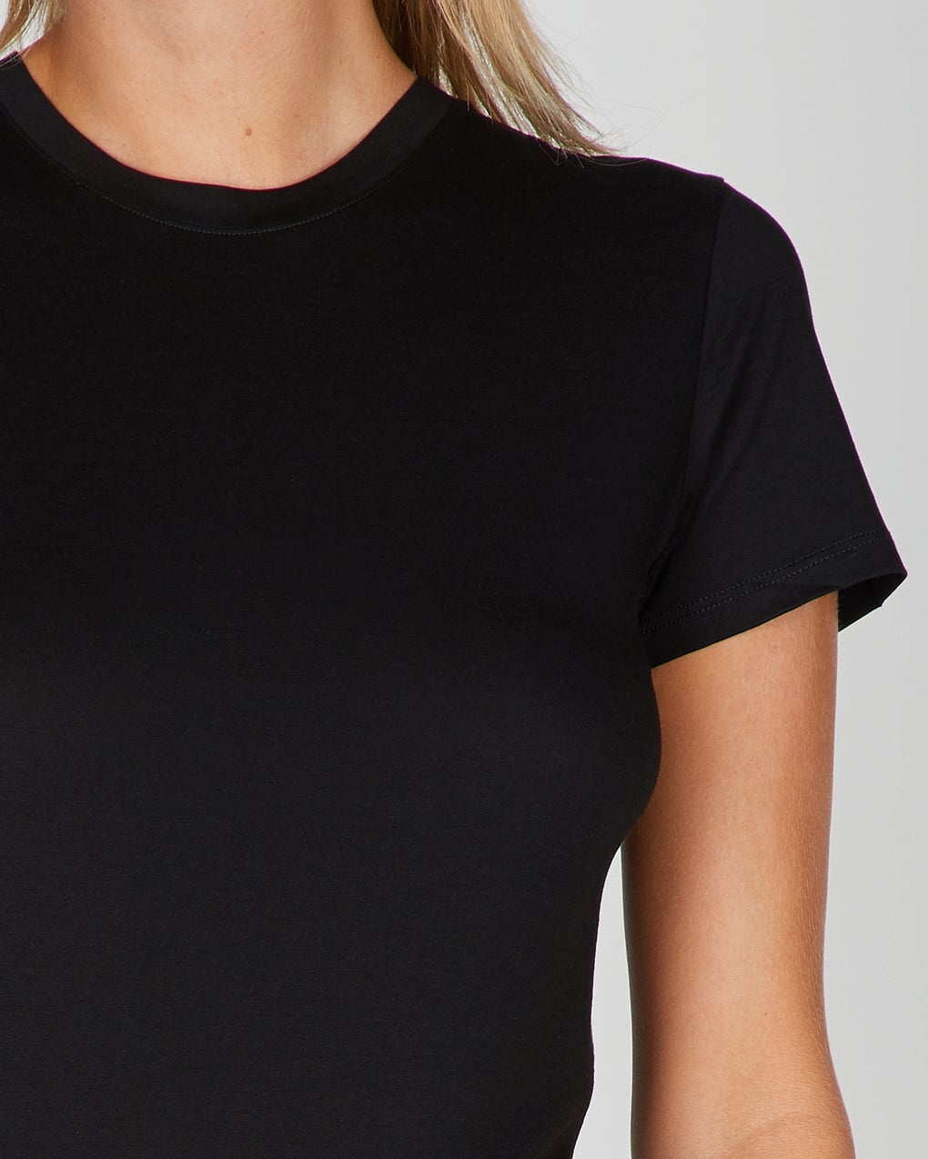 T-shirt Essential Crew Black - 4