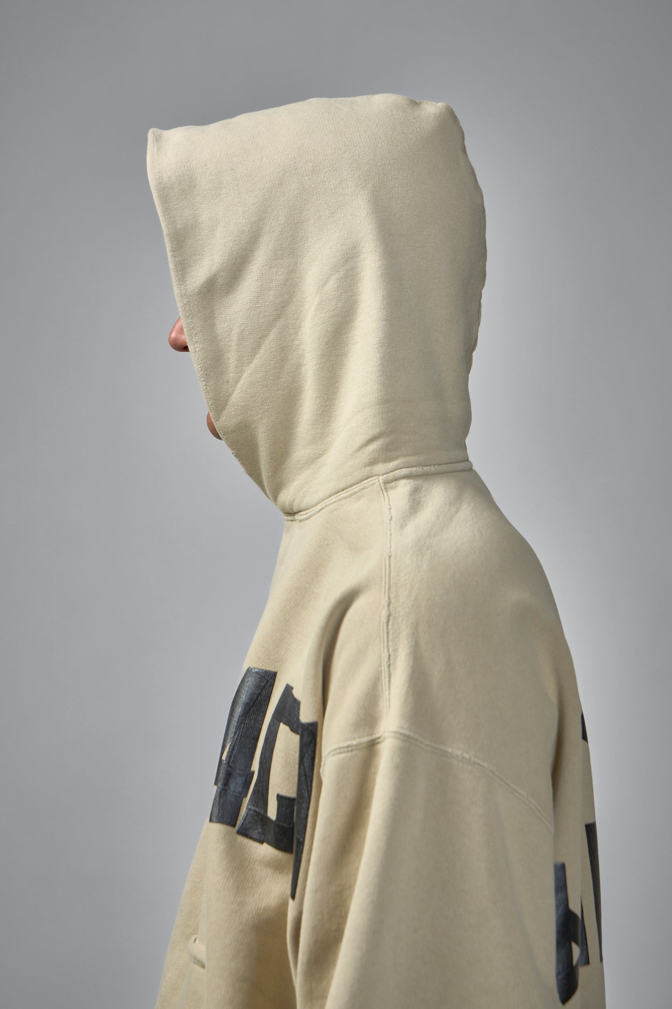 Tape Type Ripped Pocket Hoodie - 6