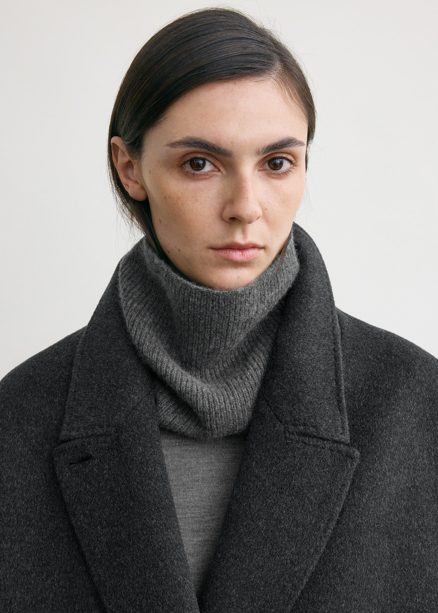 Cashmere neck warmer charcoal - 2