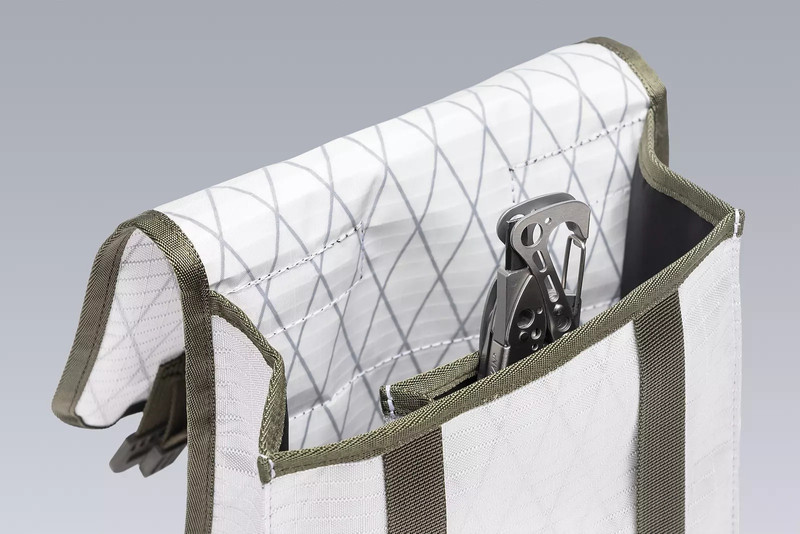 3A-2-WHT Interops Kompressionstasche 10