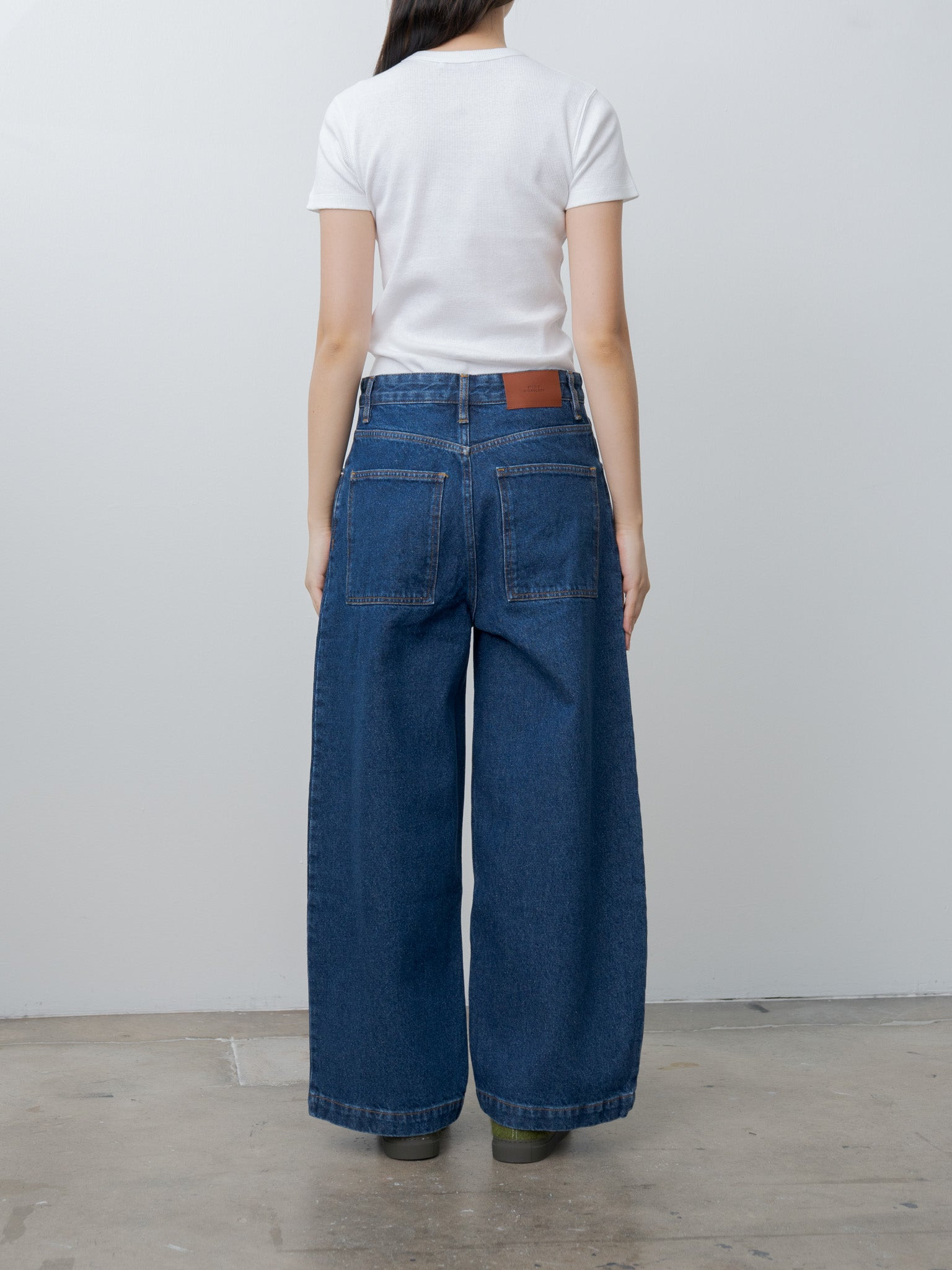 Neive Curved Leg Pant - Indigo Wash - 4