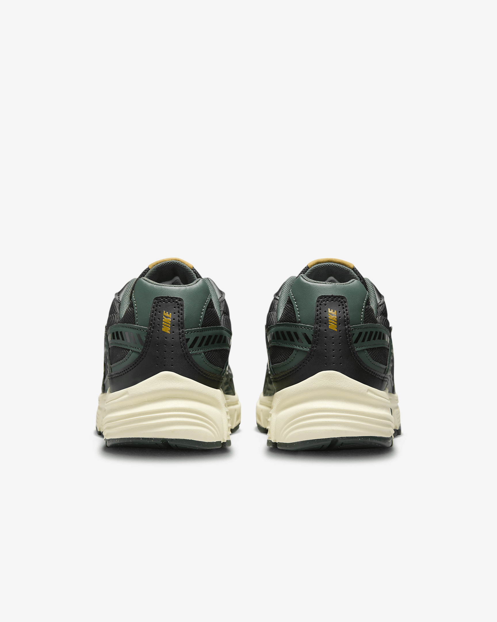 Nike Initiator Men's Shoes - 6