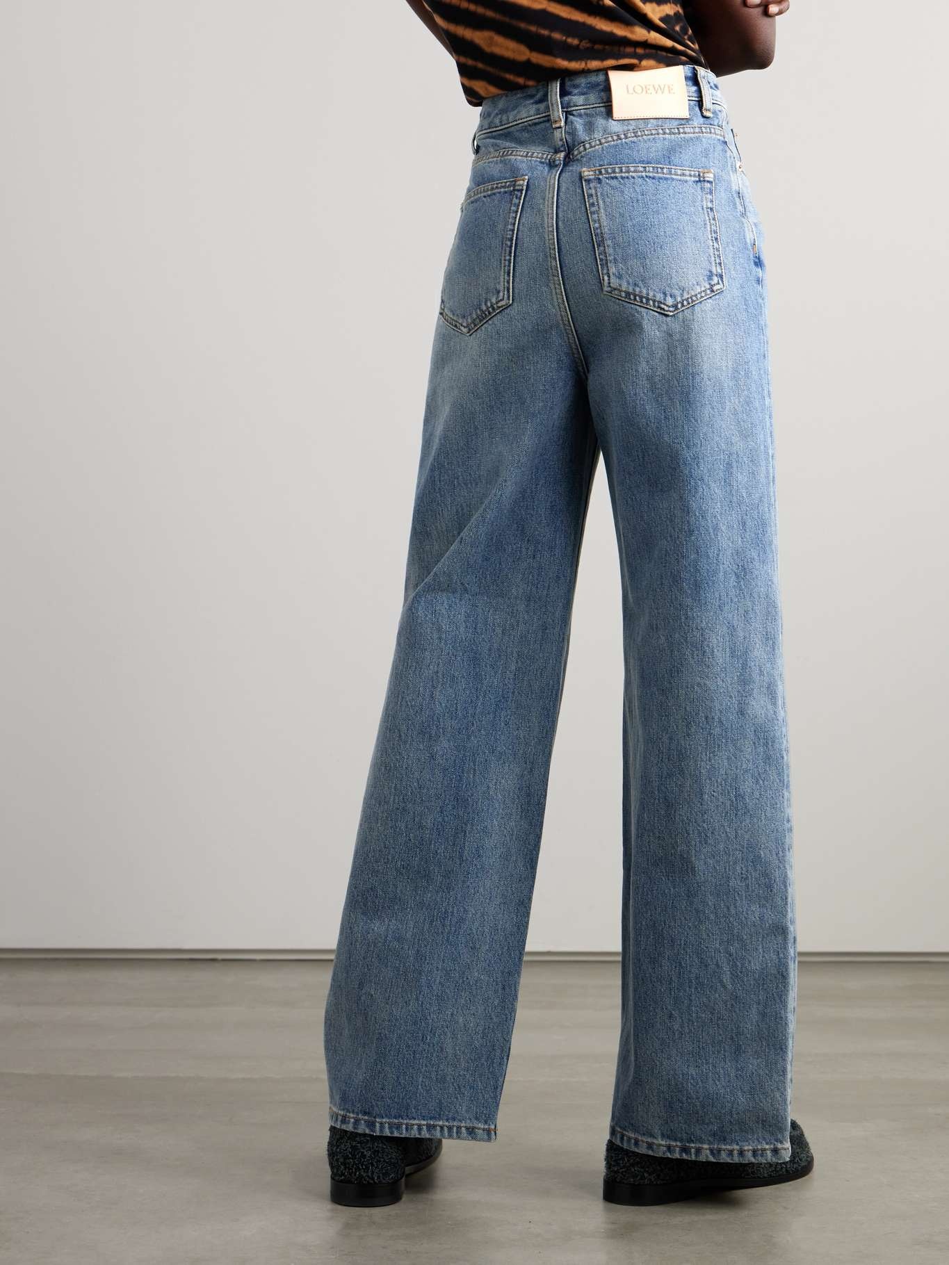 High-rise wide-leg jeans - 4