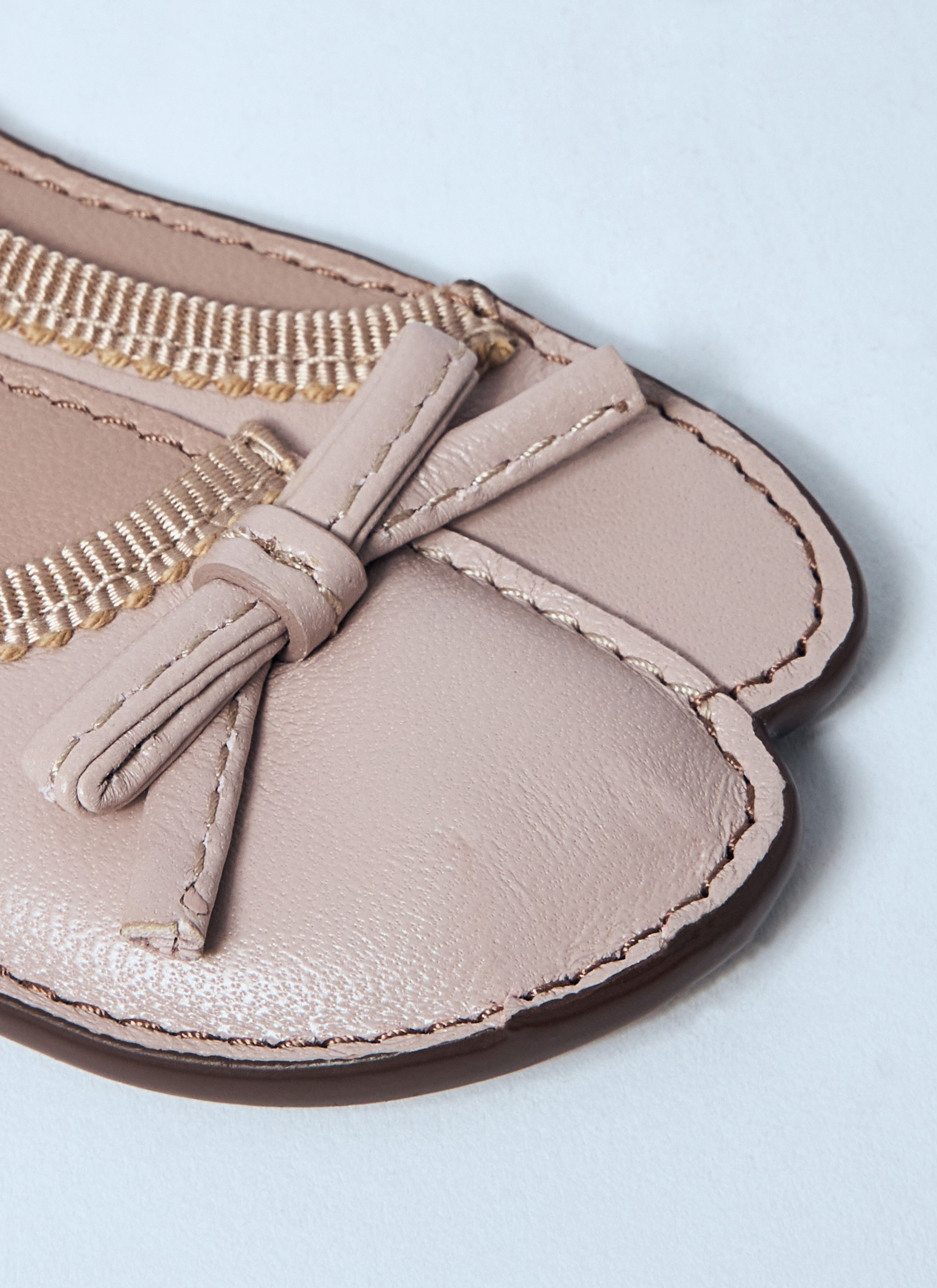 【関税無・国内発】 MIU MIU / Ballet Keyring / キーリング Miu Miu Miu Ballet Leather Keychain | lncc | REVERSIBLE