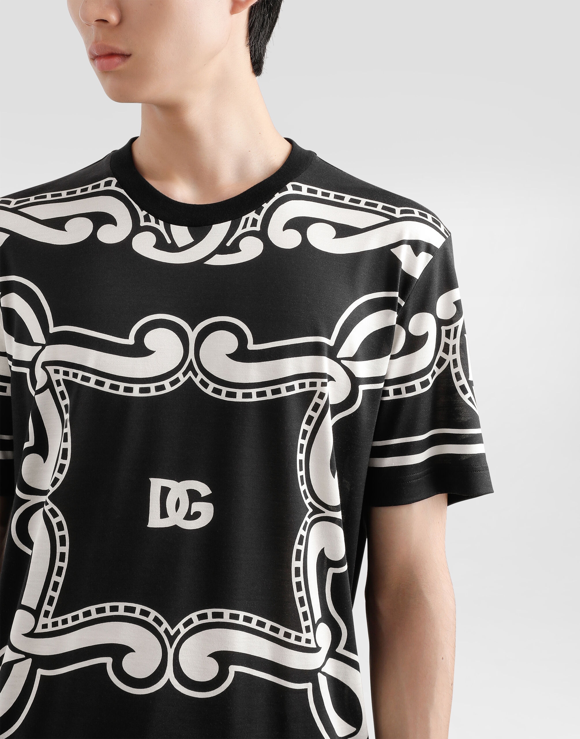 Silk T-shirt with bandanna print - 4