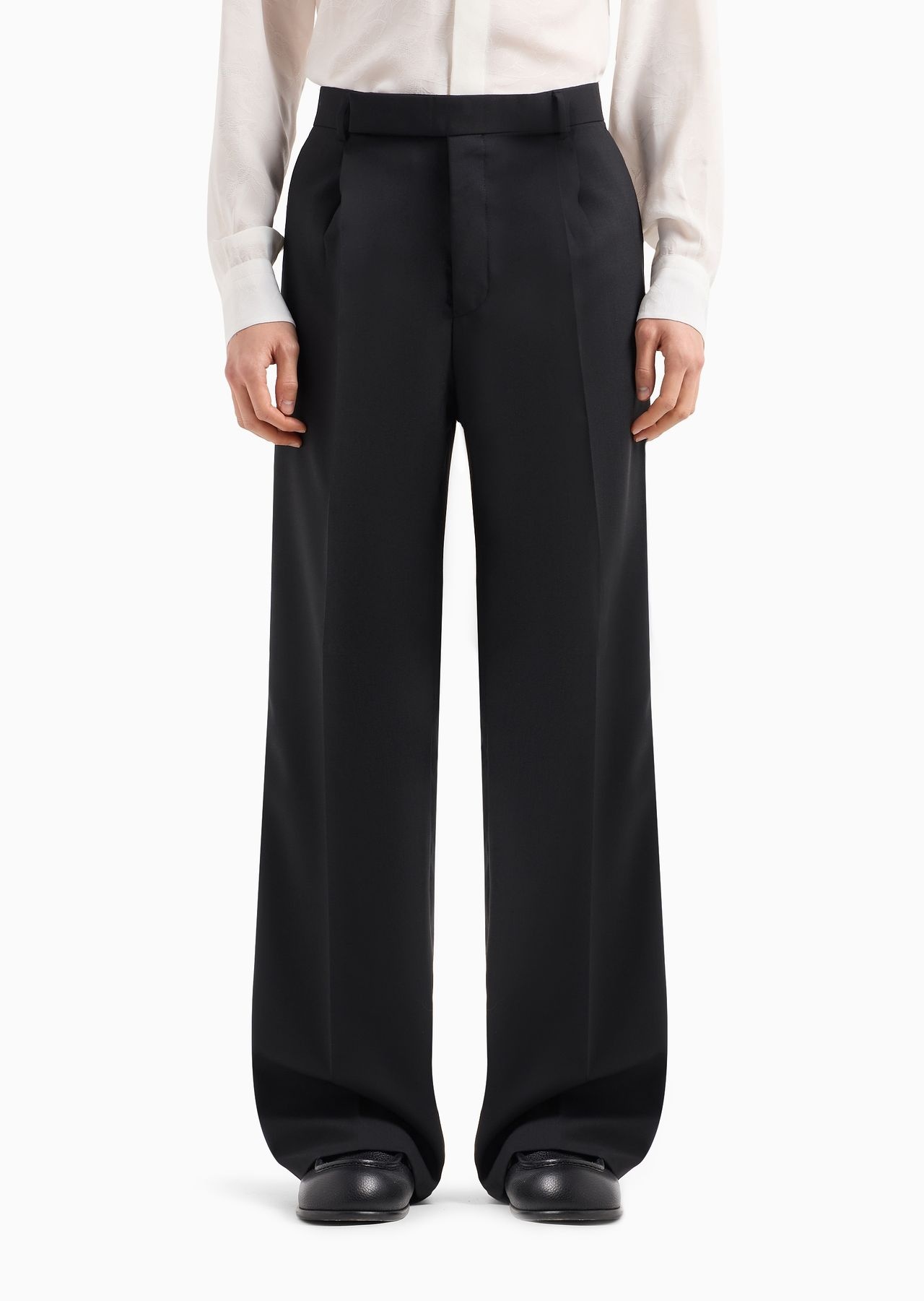 Trousers with a pleat in a natural stretch tropical light wool - 2