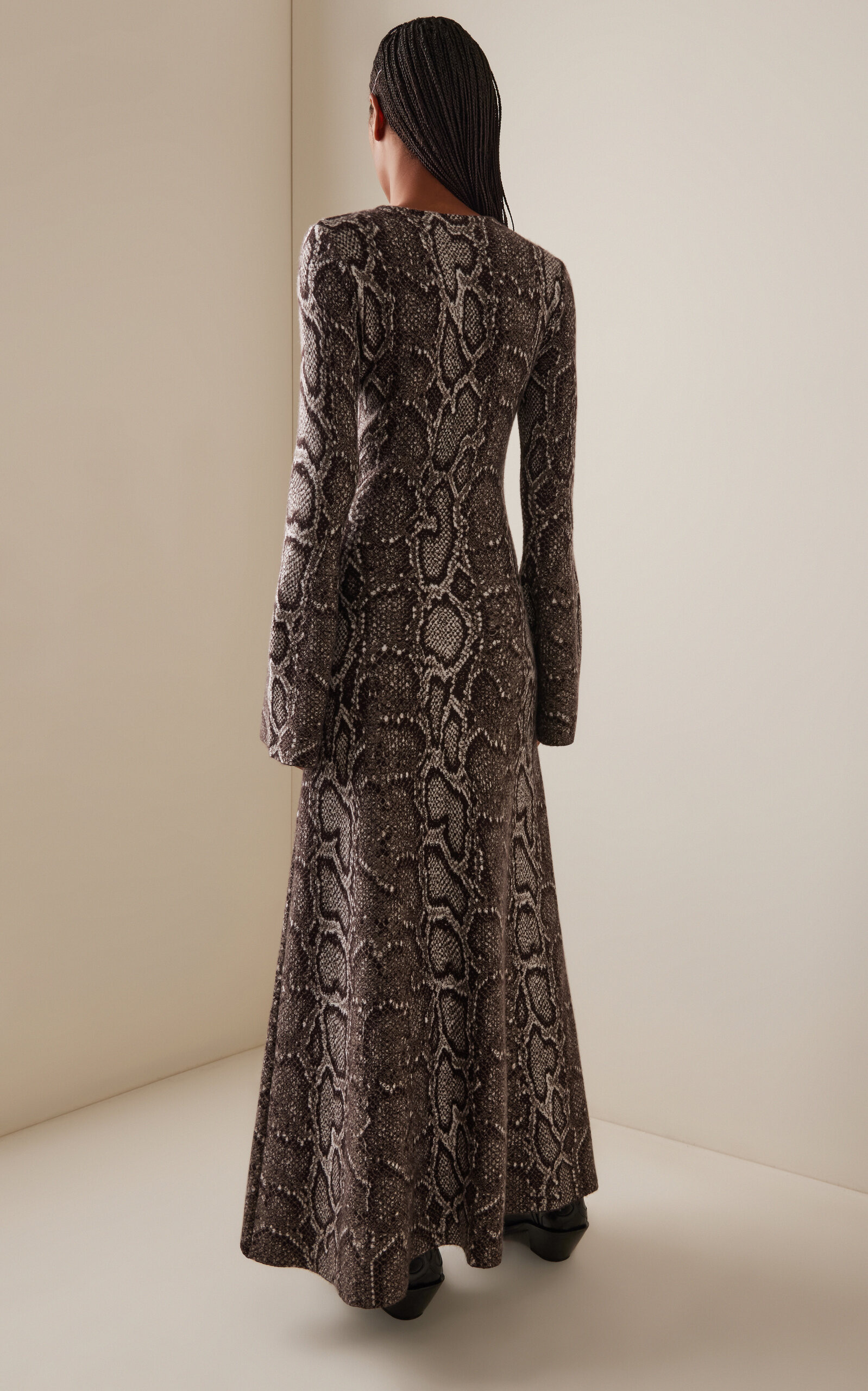 Aalia Snake-Printed Cashmere-Silk Maxi Dress grey - 4