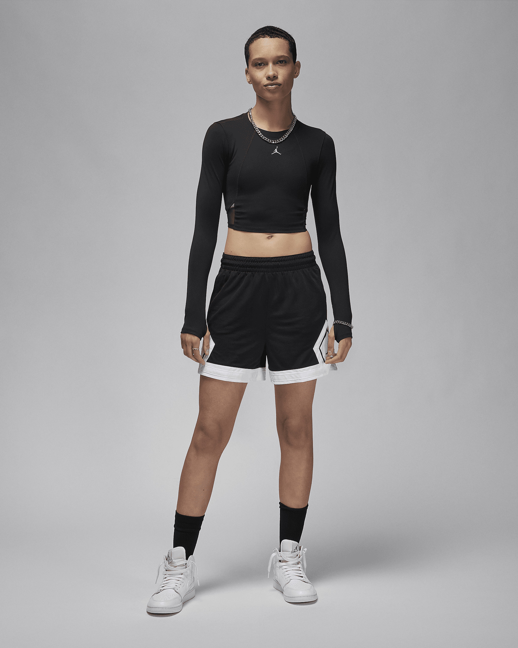 Jordan Sport Women's 4" Diamond Shorts - 5
