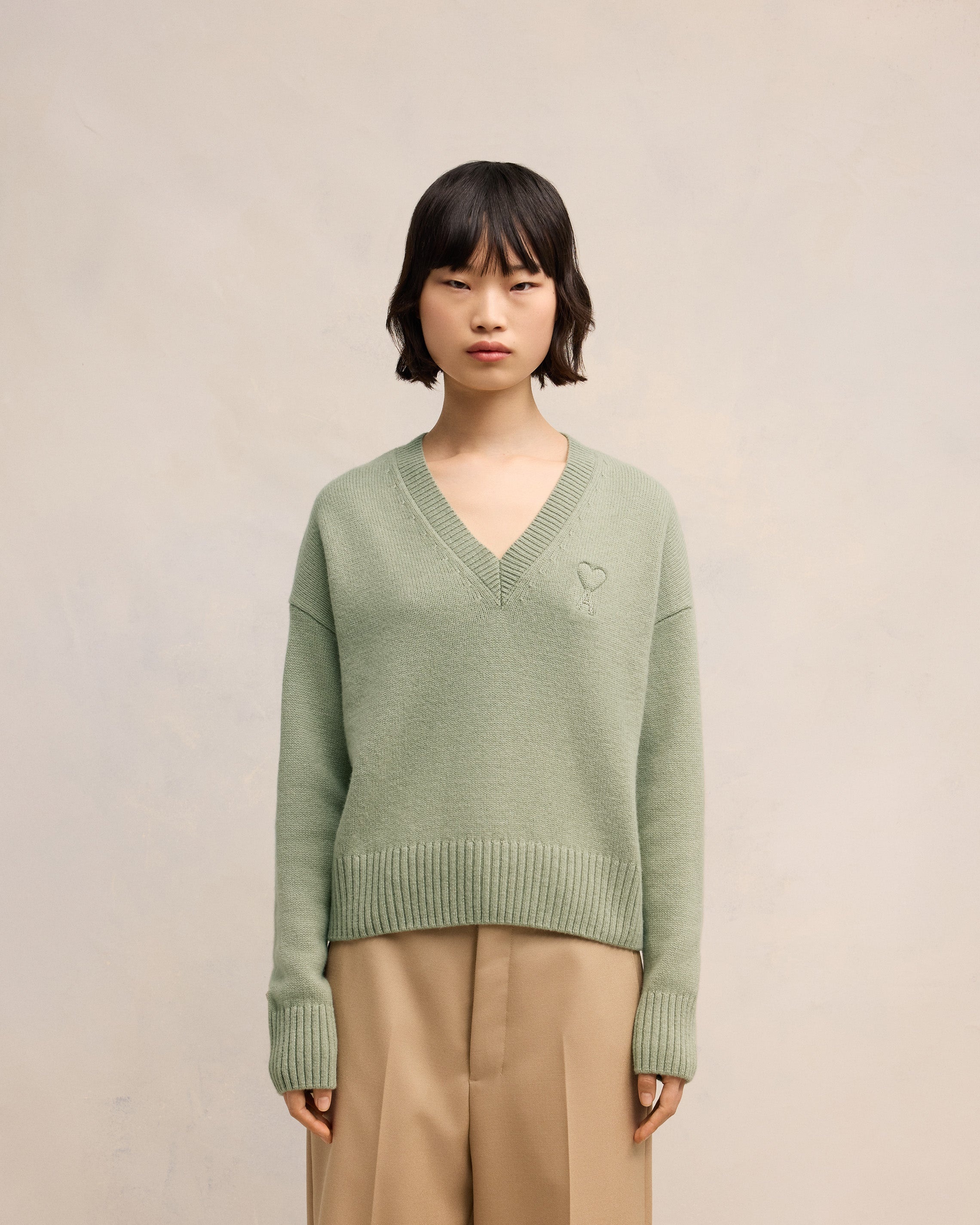 EMBOSSED AMI DE COEUR V NECK SWEATER - 3