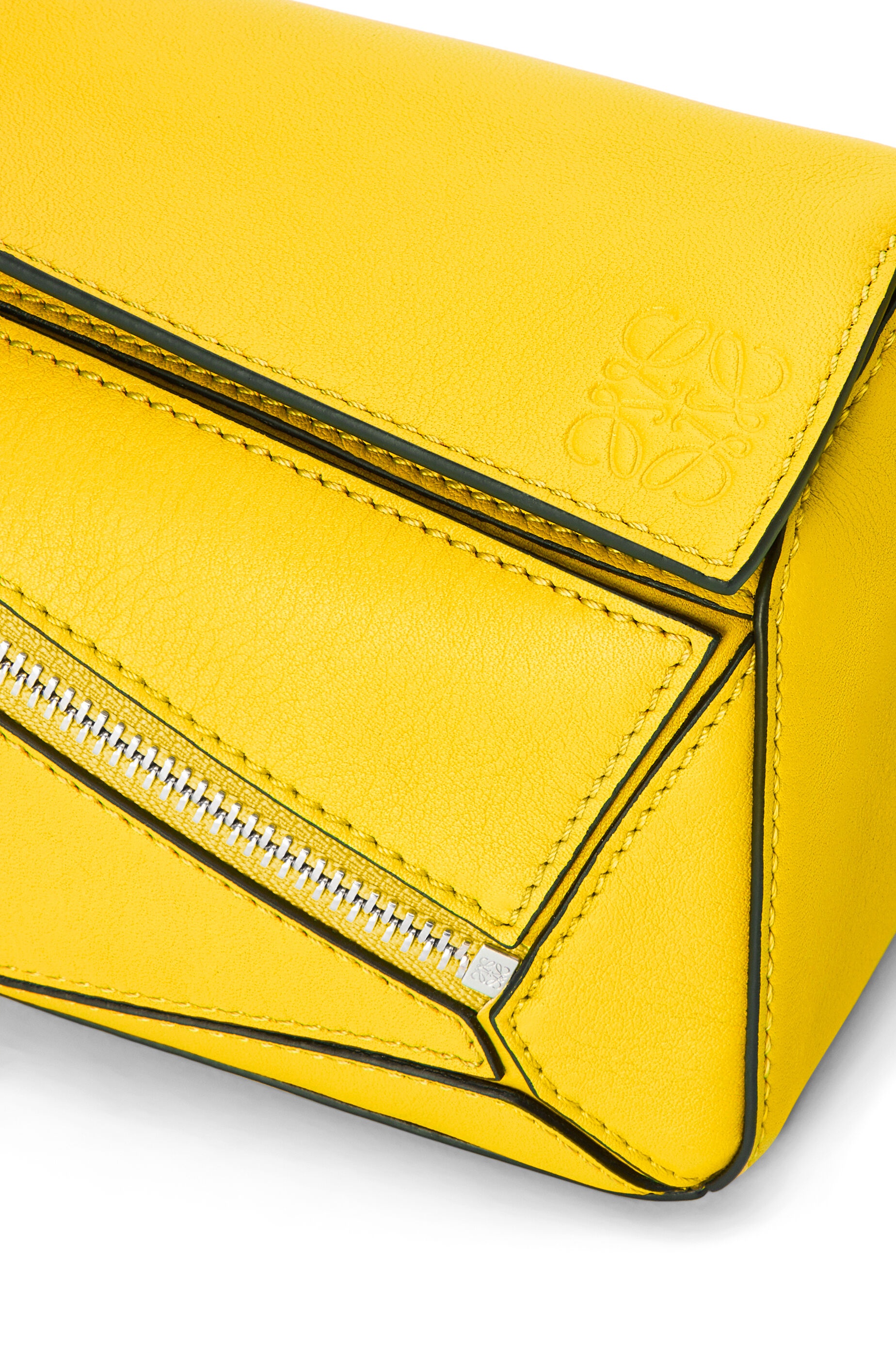 Mini Puzzle bumbag in classic calfskin - 7