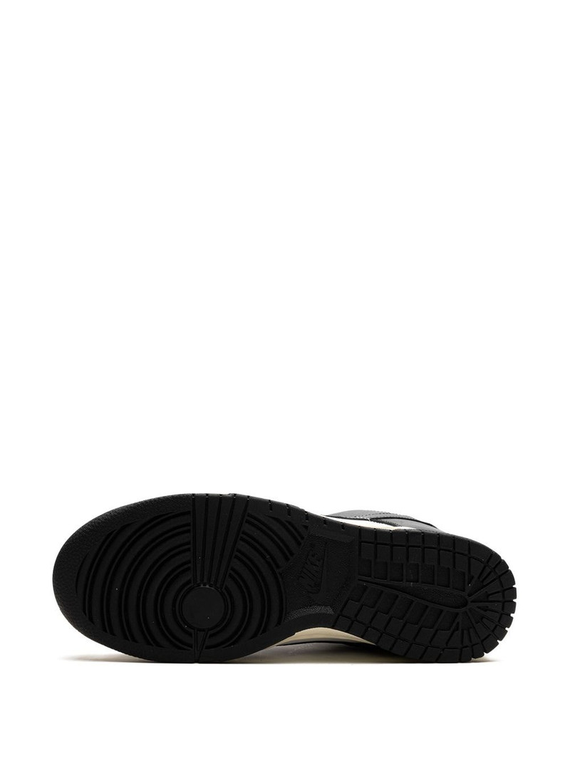 Dunk Low Vintage "Panda" sneakers 4
