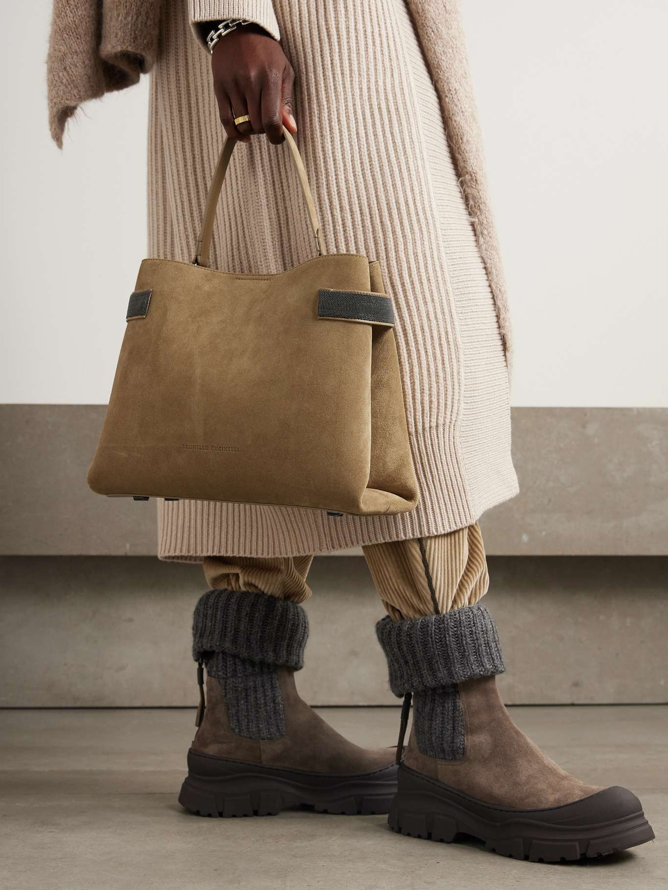Bead-embellished suede shoulder bag - 2