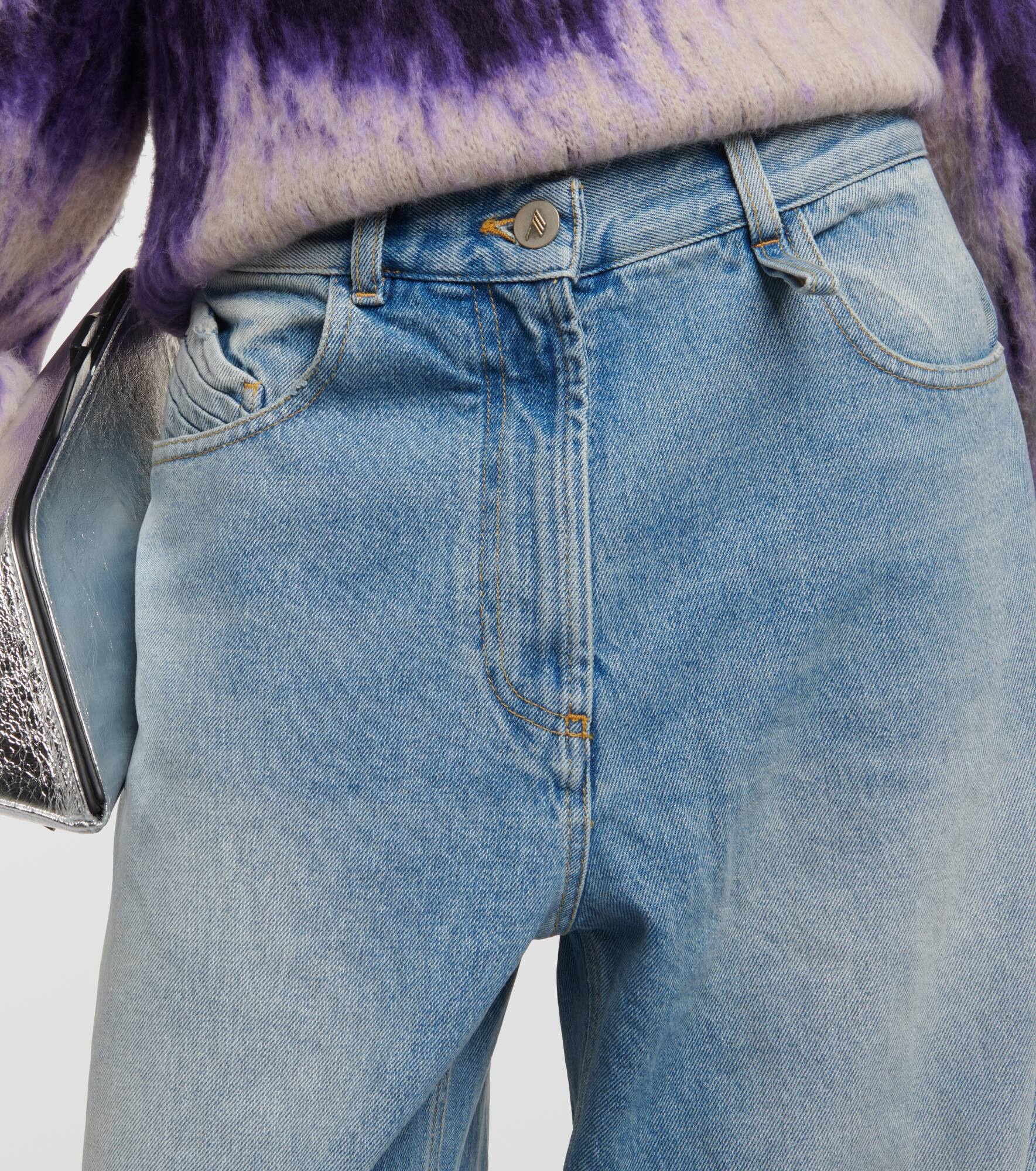 Low-rise wide-leg jeans - 4