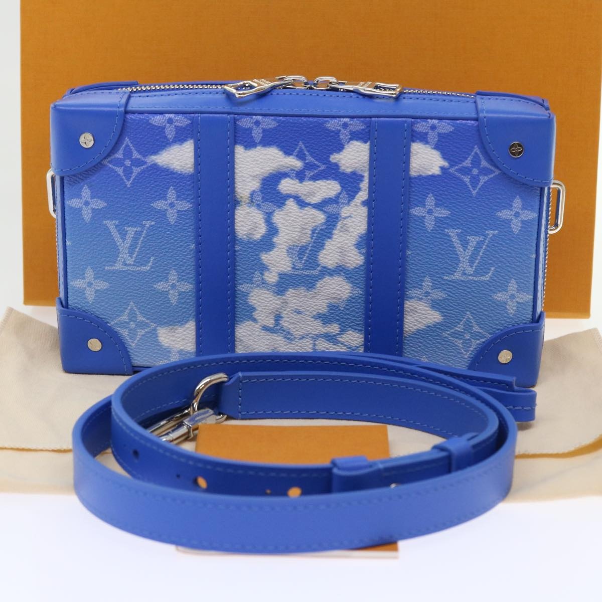 LOUIS VUITTON Monogram Clouds Soft Trunk Wallet Shoulder Bag M45432 - 12