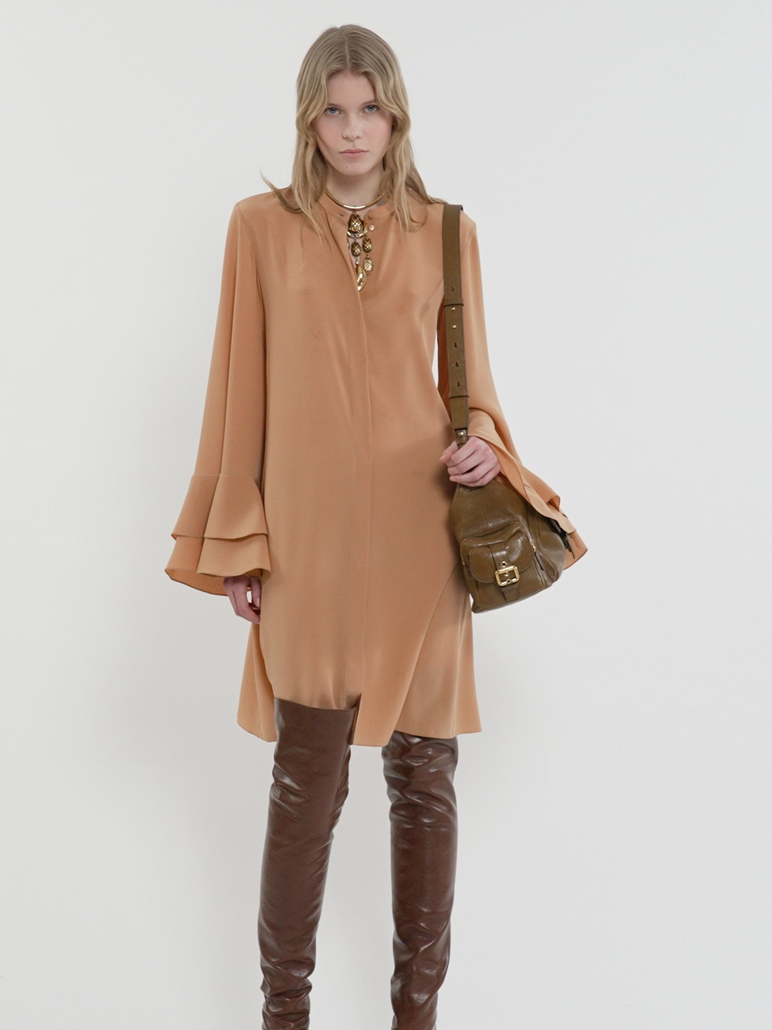 FLUID SHORT DRESS IN CRÊPE DE CHINE - 5