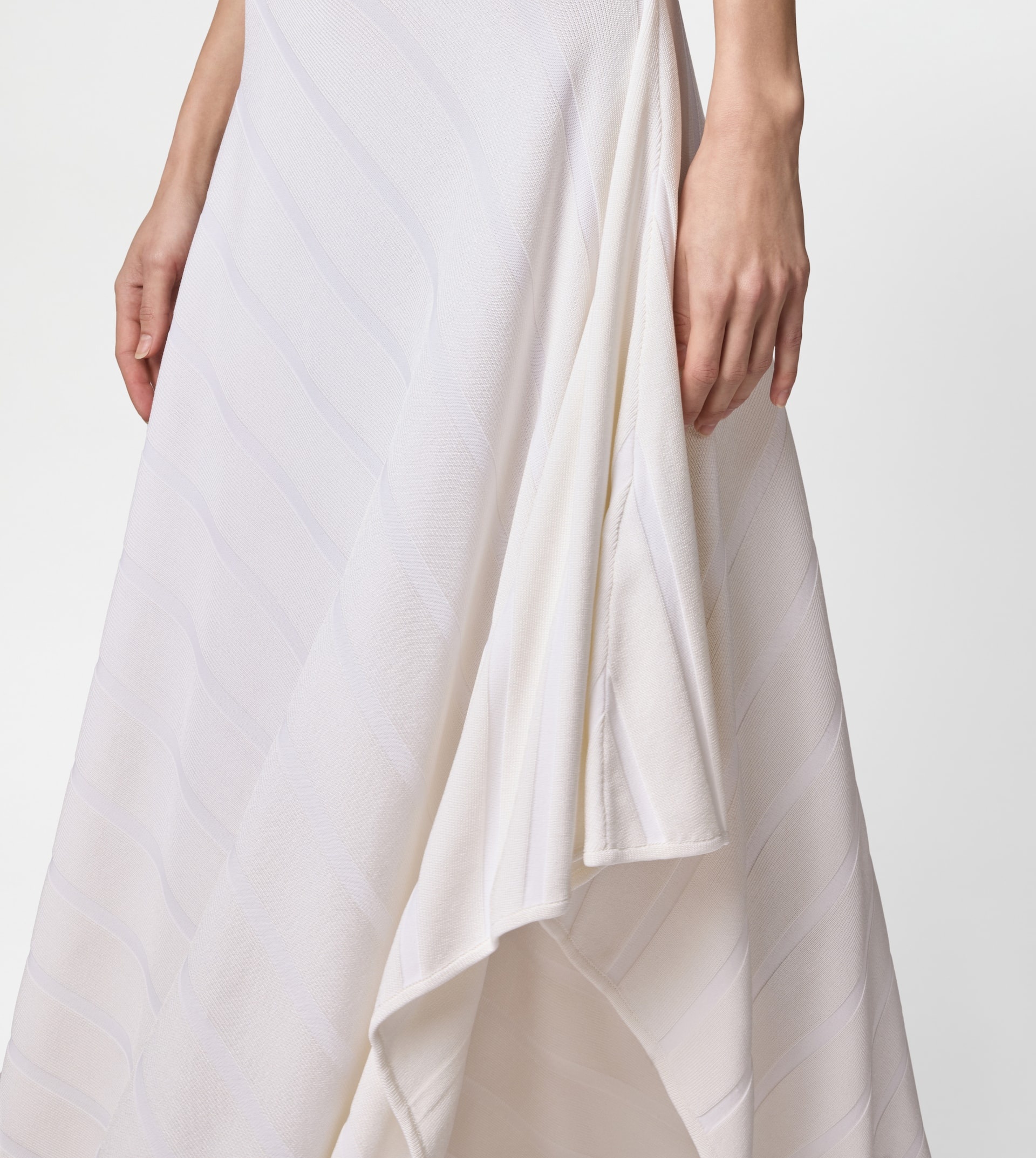 ASYMMETRICAL DRESS IN VISCOSE - WHITE - 6