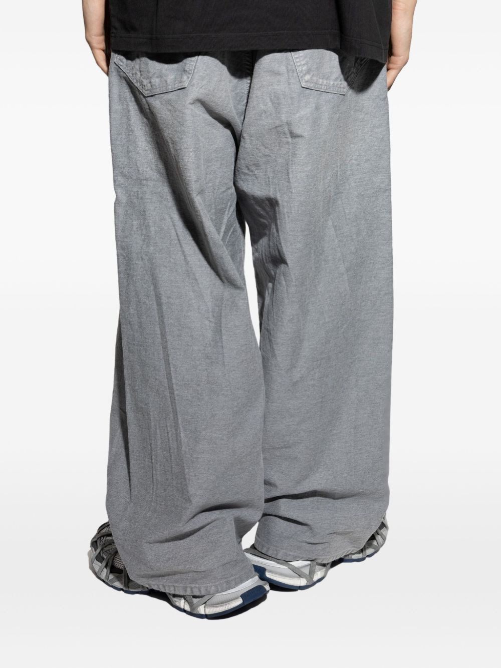 Trompe L'oeil logo-embroidered trousers - 4