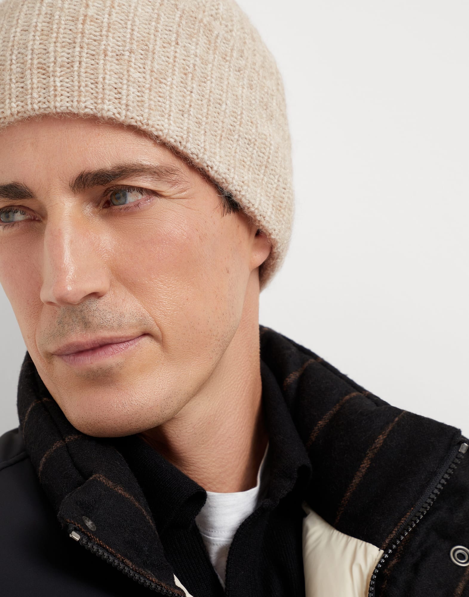 Virgin wool, alpaca and cashmere rib knit beanie - 3