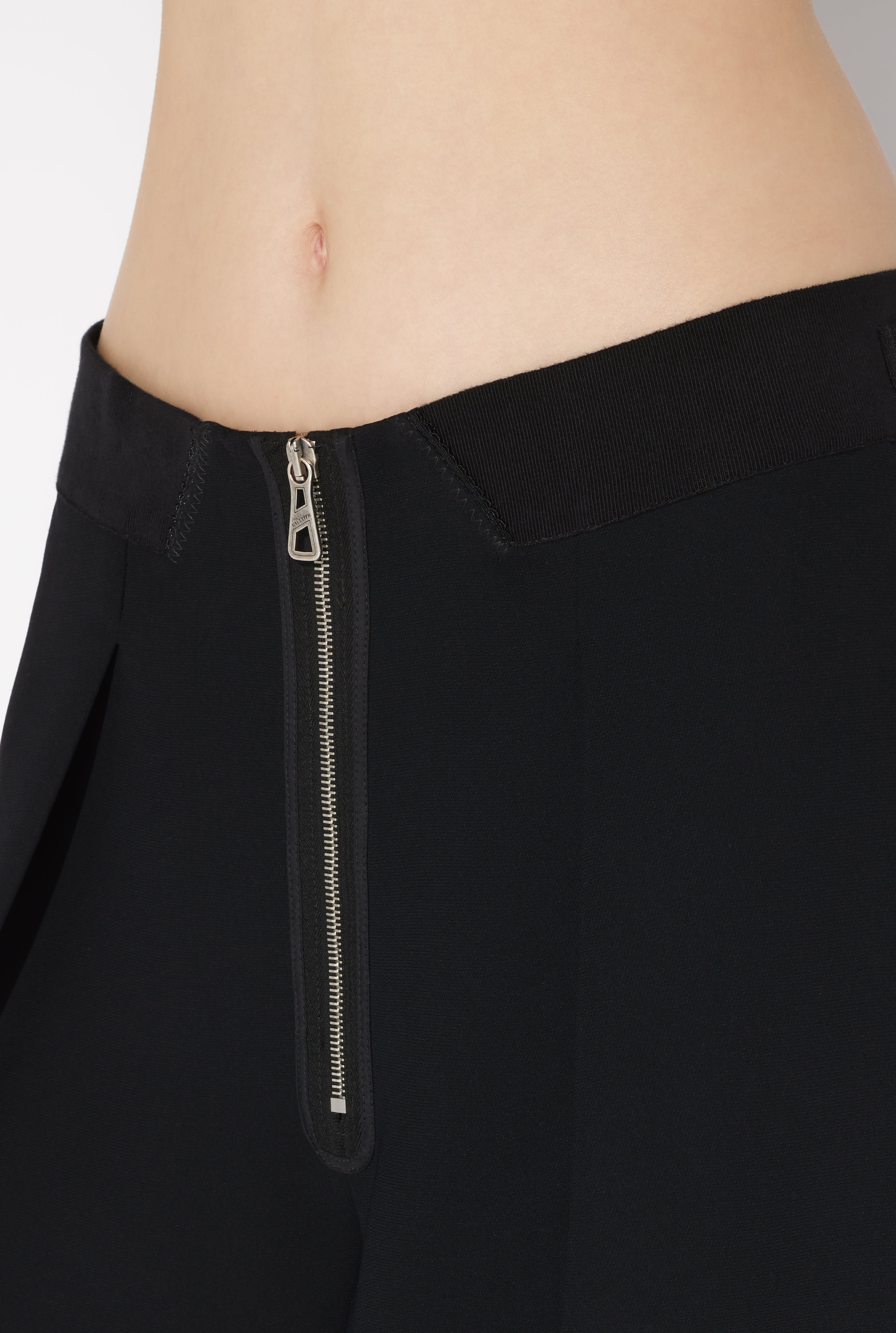 THE CREPE PANTS - 4