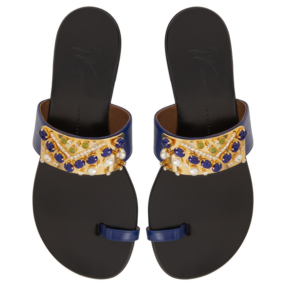 Nefertiti Flat - 4