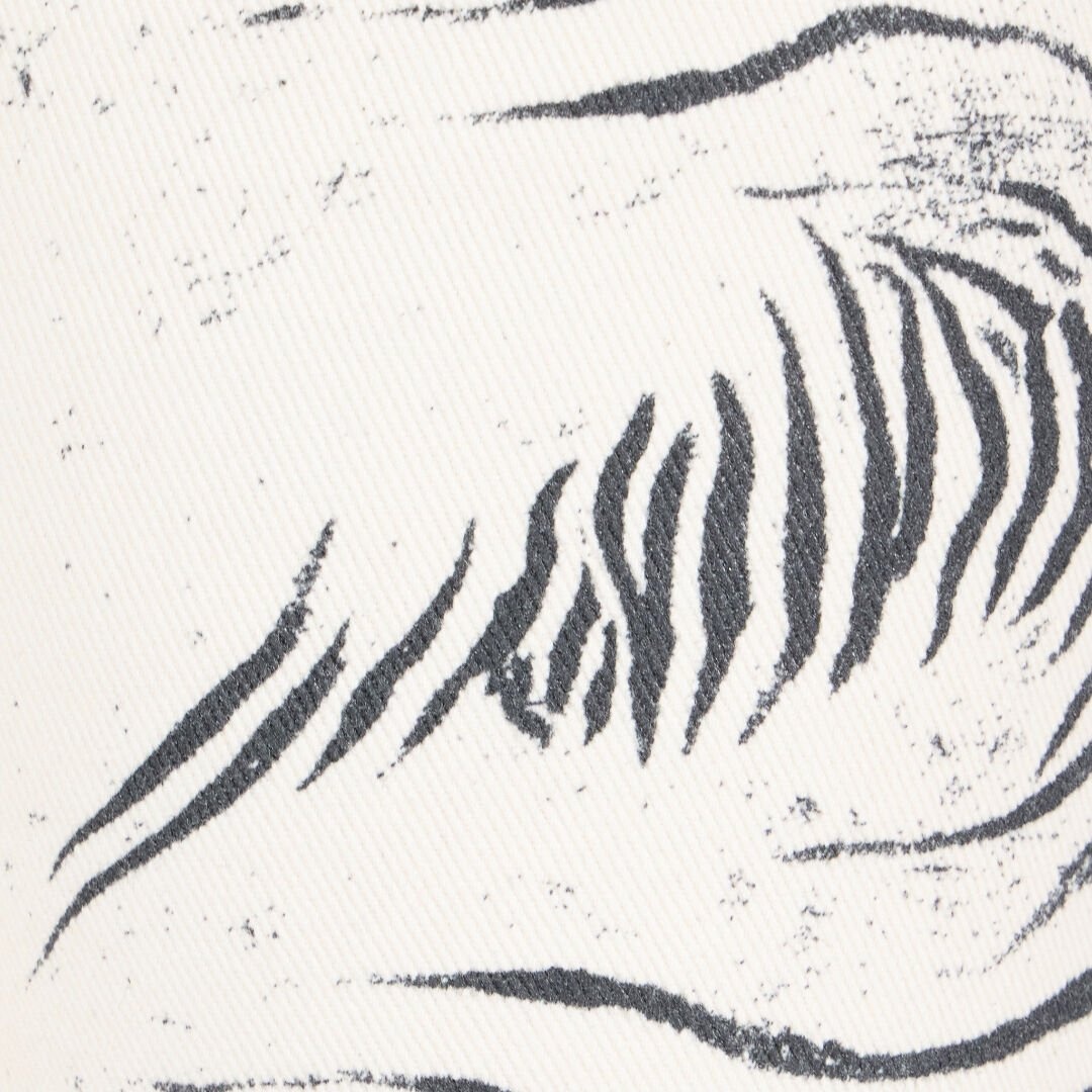 Pants With White Tigress Print - 5