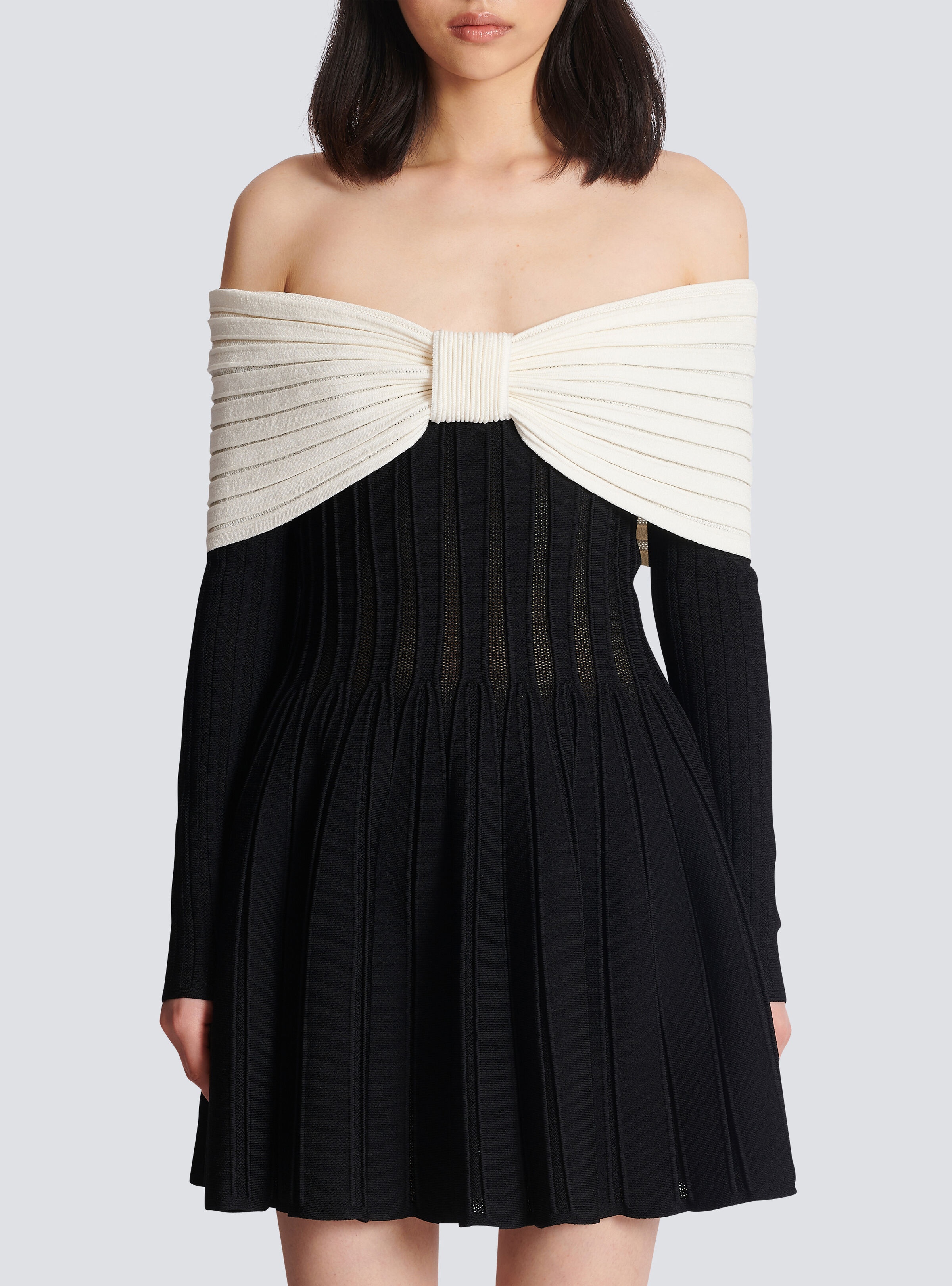 Off-the-shoulder skater dress in a textured knit - 5