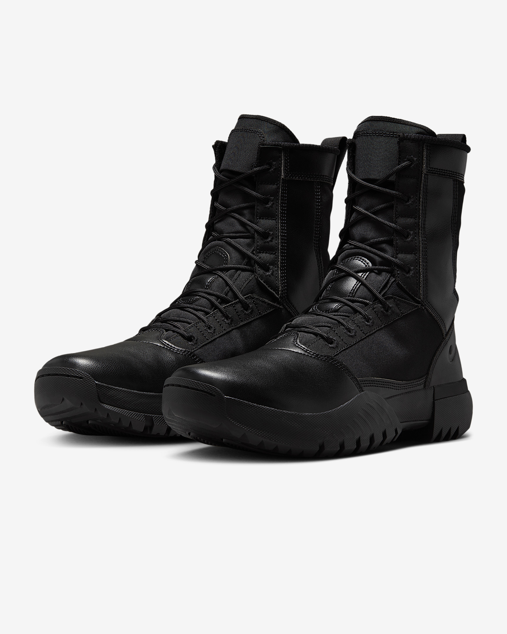 Nike SFB Air Field Ukiah 8" Tactical Boots - 5