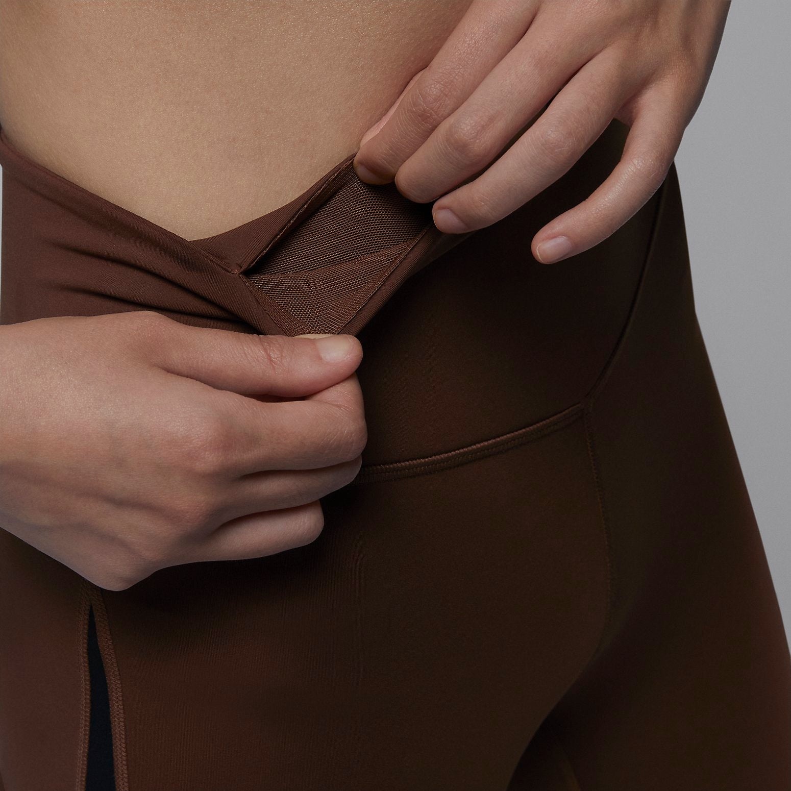 (WMNS) Air Jordan Sport Tech Leggings 'Brown' FB4648-259 - 2