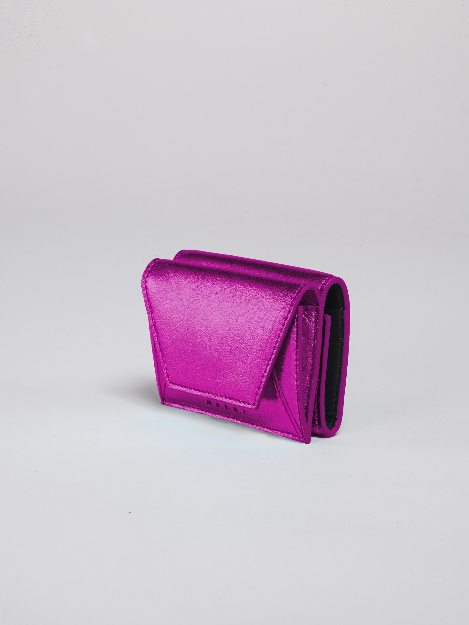 PINK METALLIC LEATHER TRI-FOLD WALLET - 4