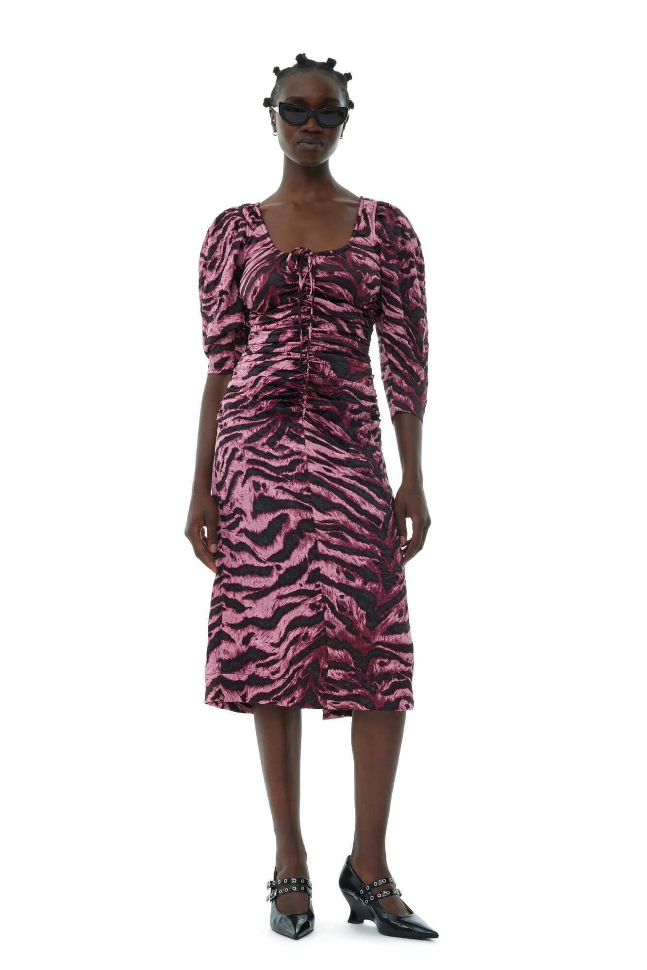 ANIMAL PRINTED CRINKLED SATIN U-NECK MIDI DRESS - 2