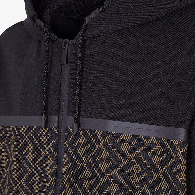 Sweatshirt 3
