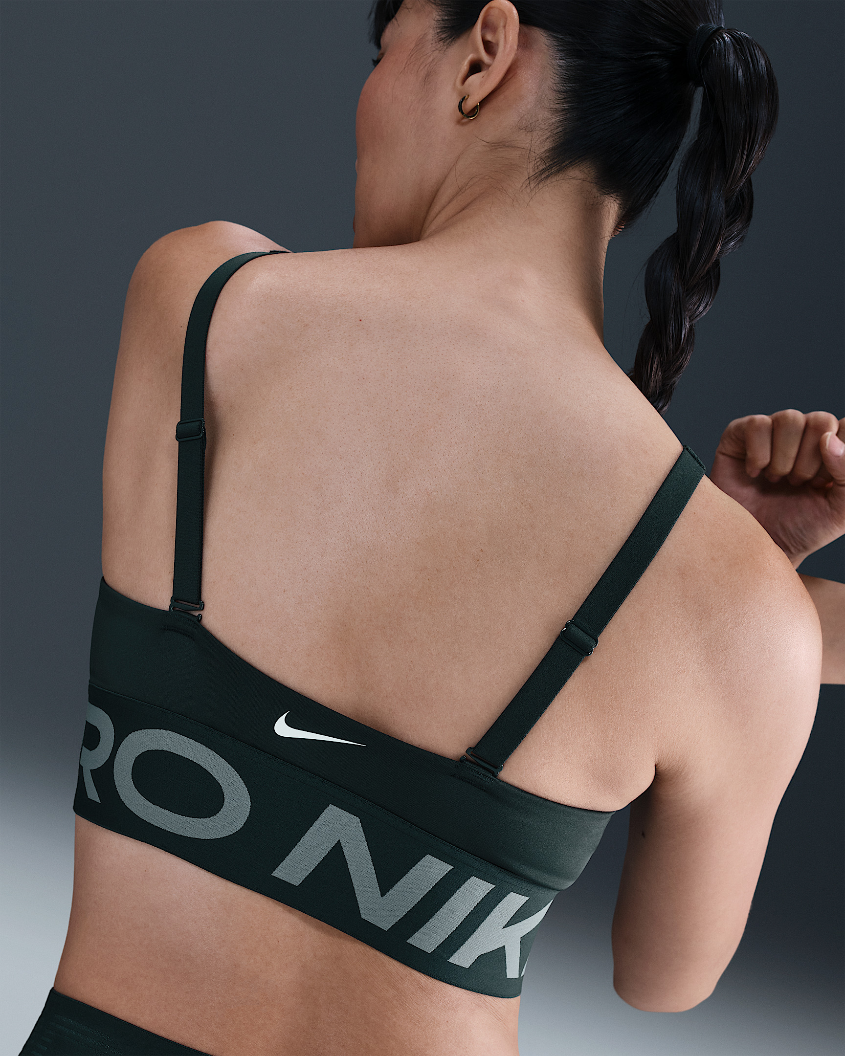 Nike Pro Indy Plunge Women's Medium-Support Padded Sports Bra - 2