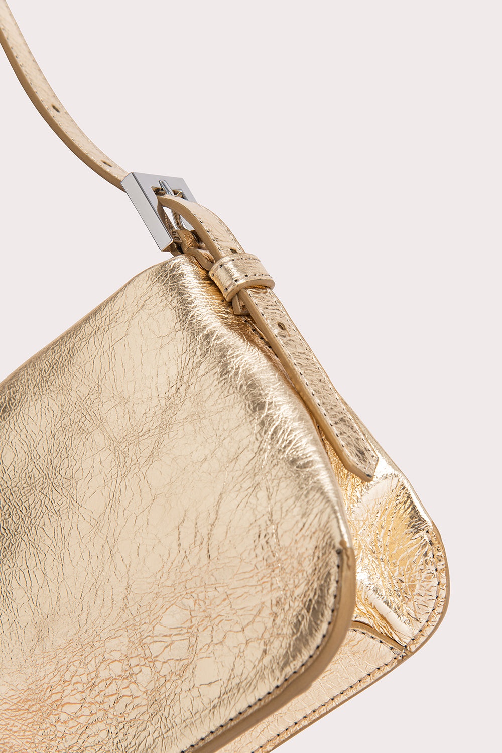 Dulce Parchment Metallic Leather - 6