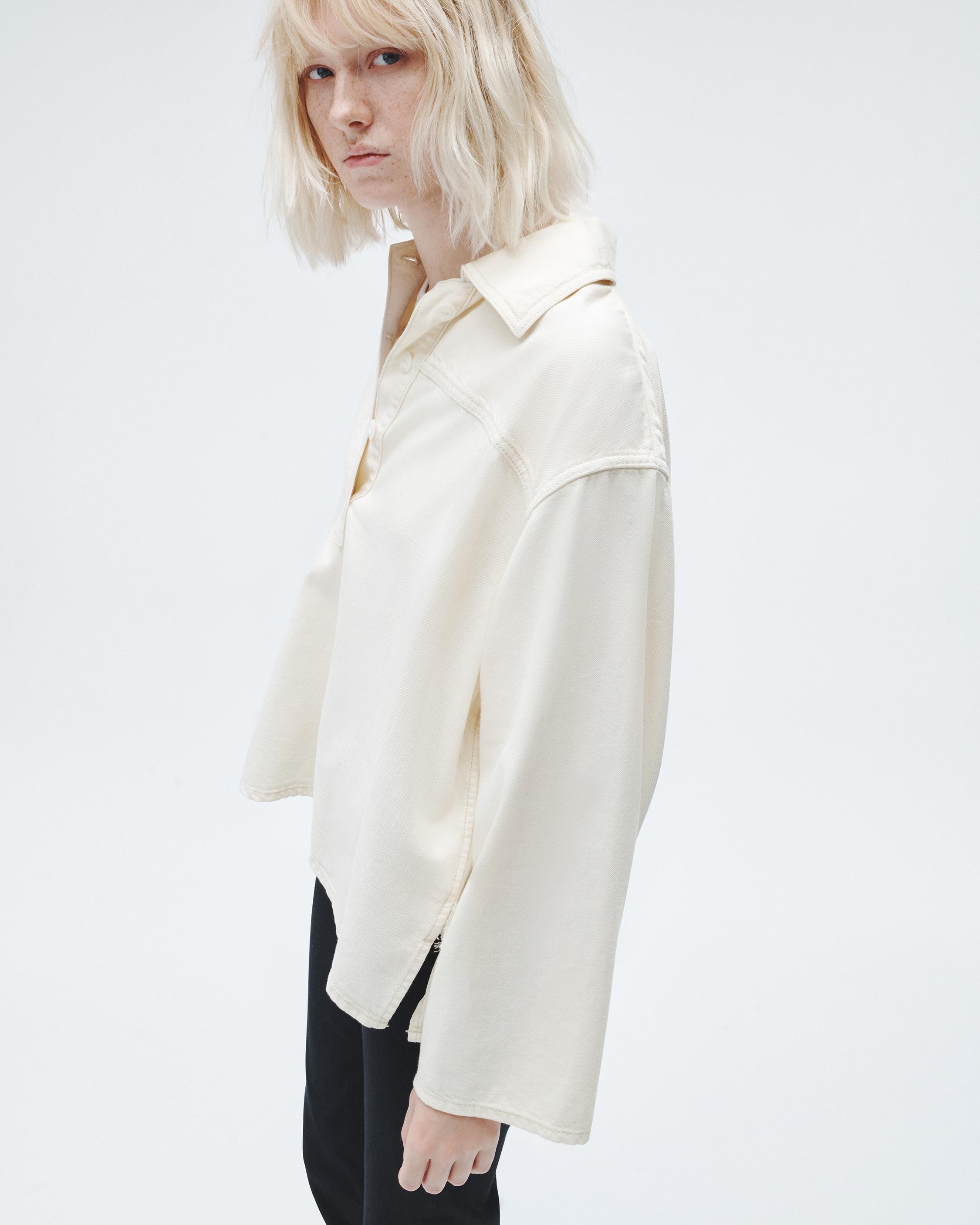 Ultra Featherweight Emily Popover
Relaxed Fit - 3