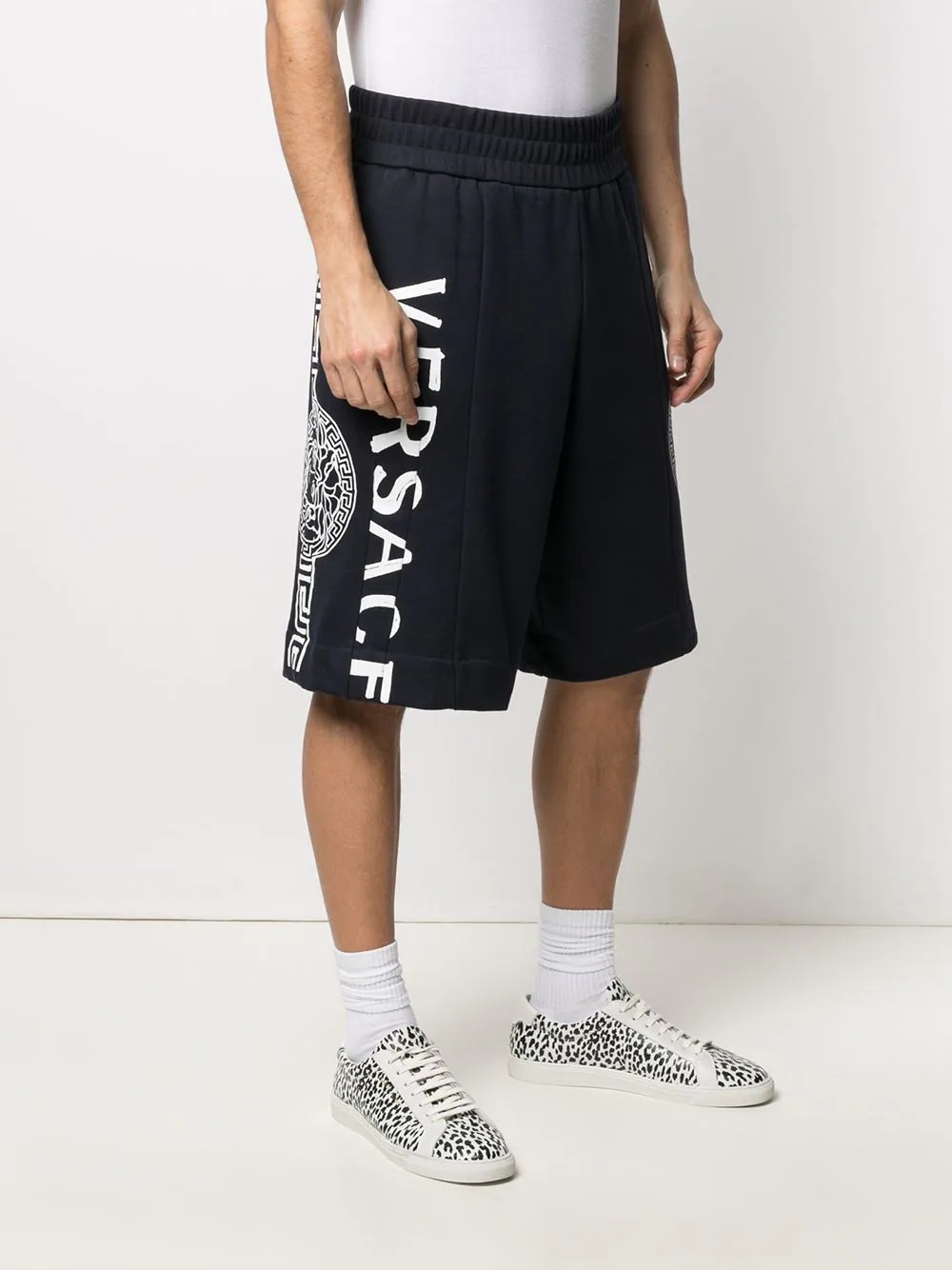 logo-print knee-length shorts - 3