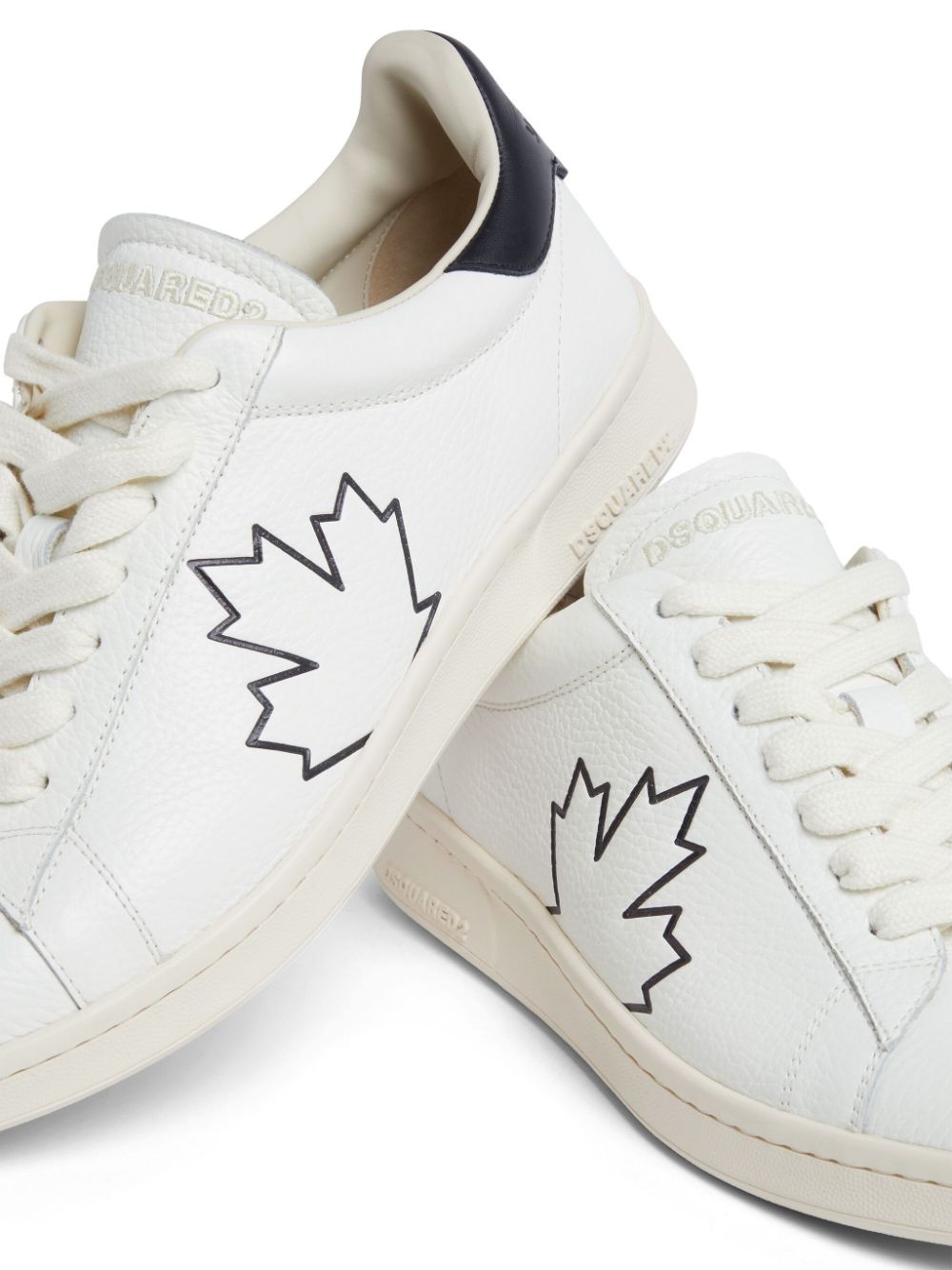 maple leaf-detail sneakers - 4