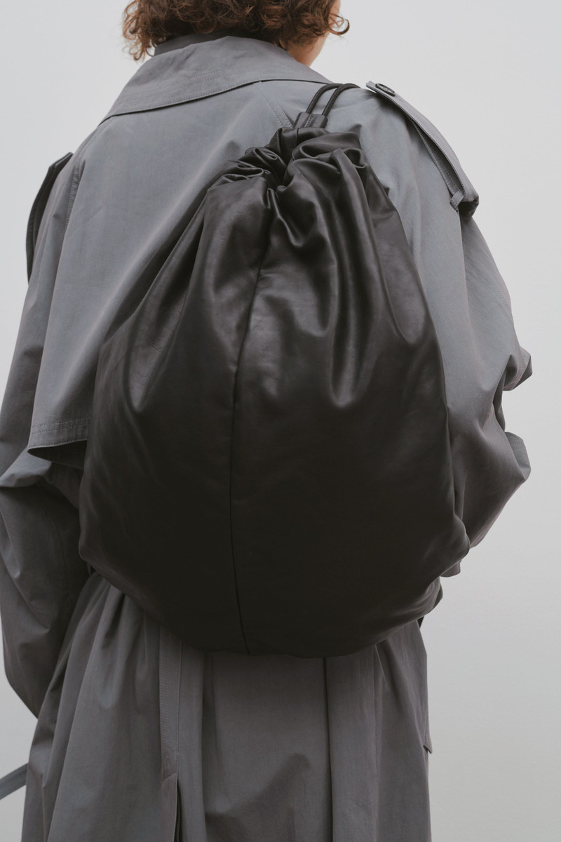Puffy Backpack in Leather 4
