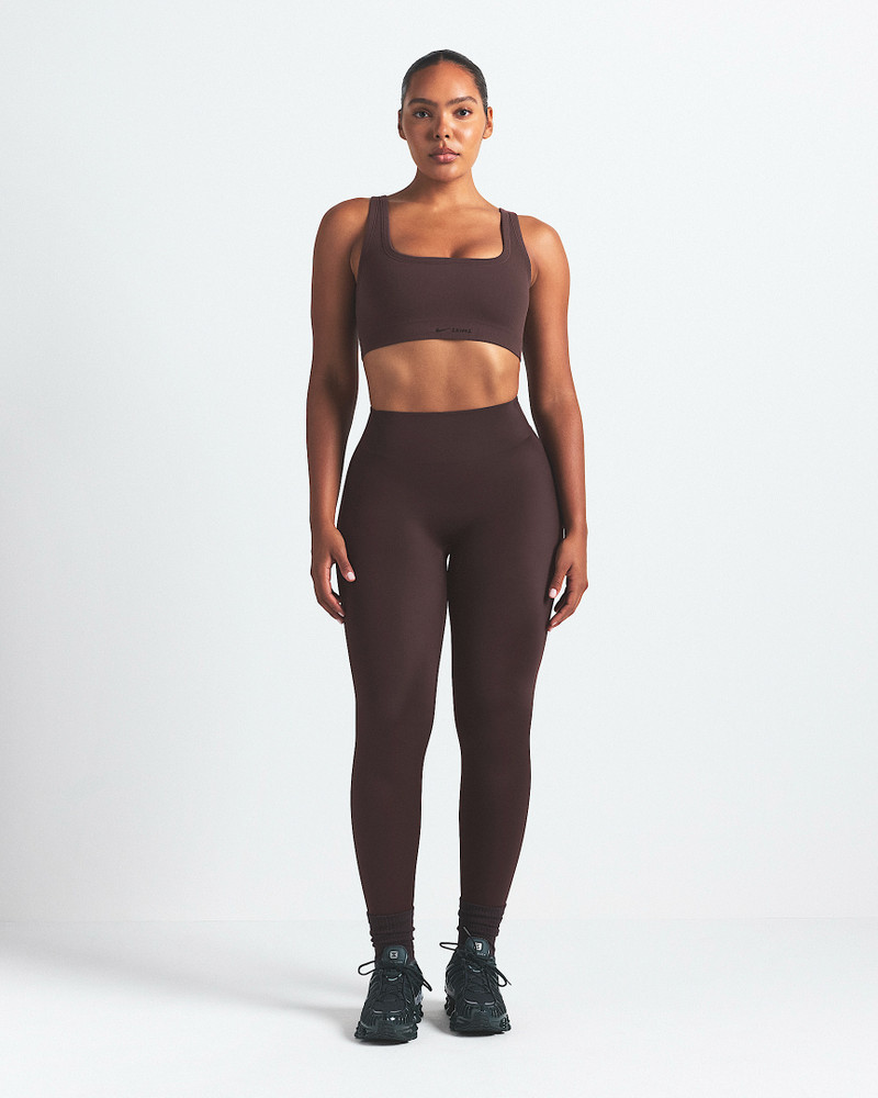 NikeSKIMS Vintage Seamless Women's Scoop Bra 1