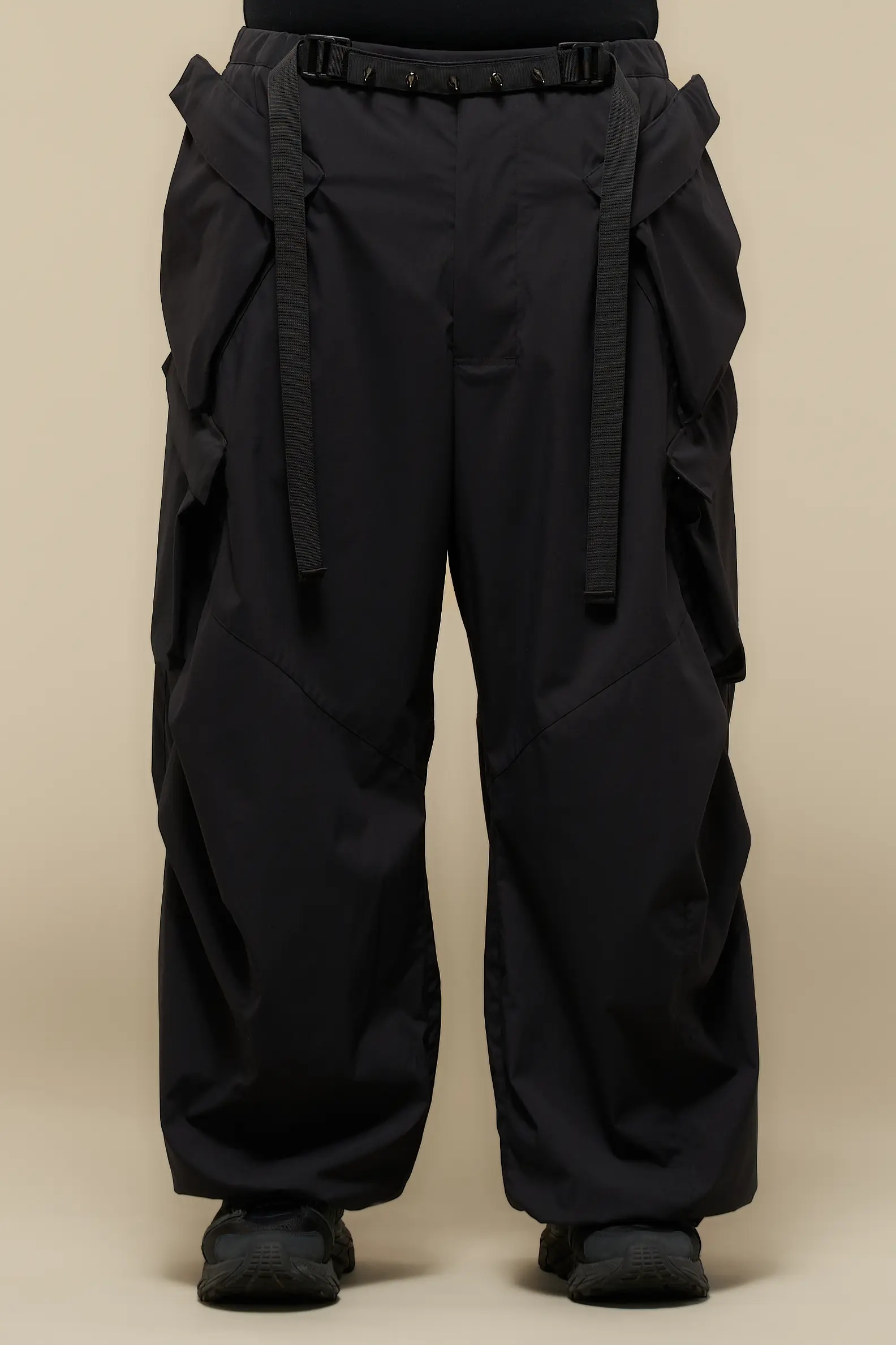 P56A-E Encapsulated Nylon Double Cargo Trouser Black - 5