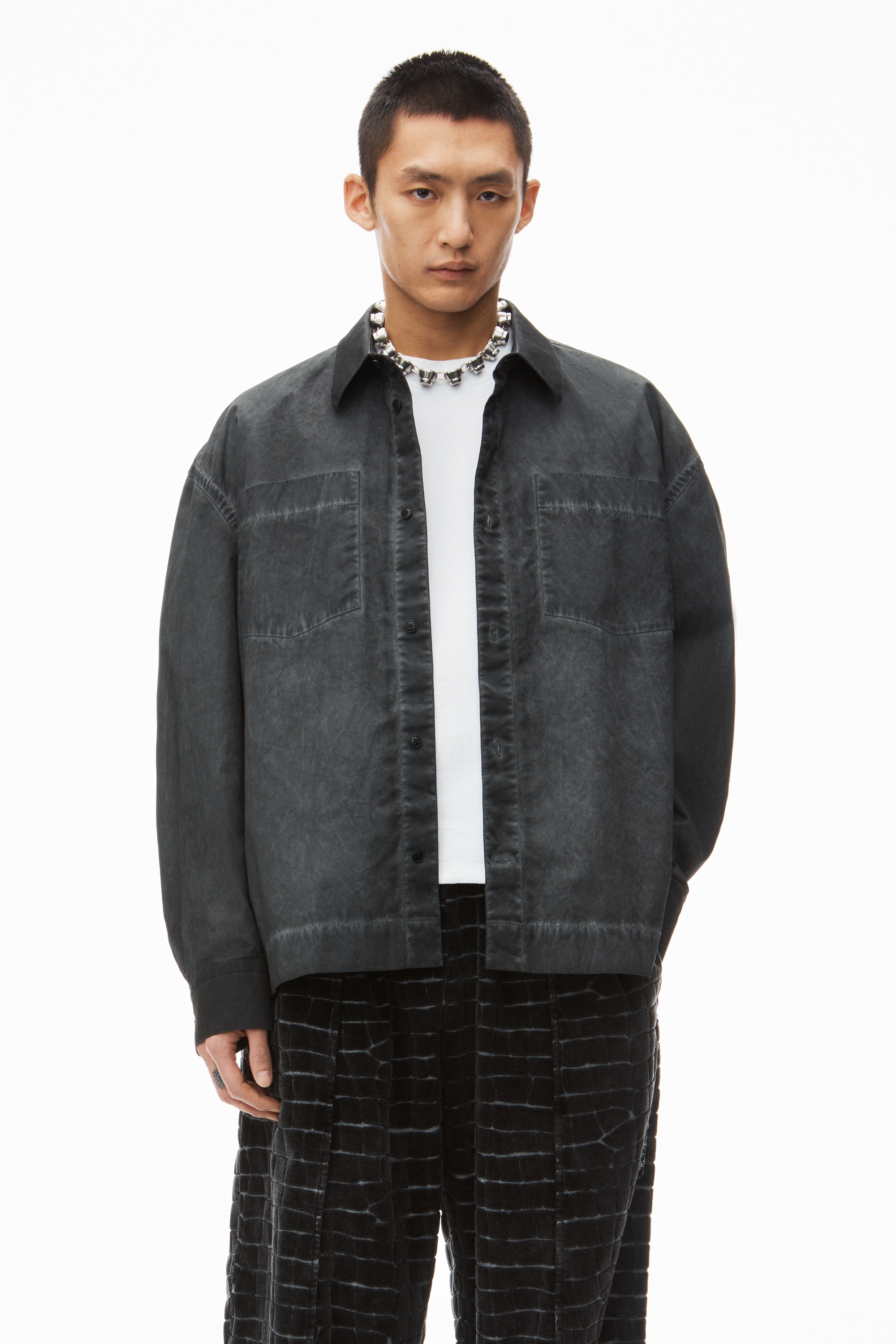 oversized buttondown shirt with patch pockets in cotton - 2