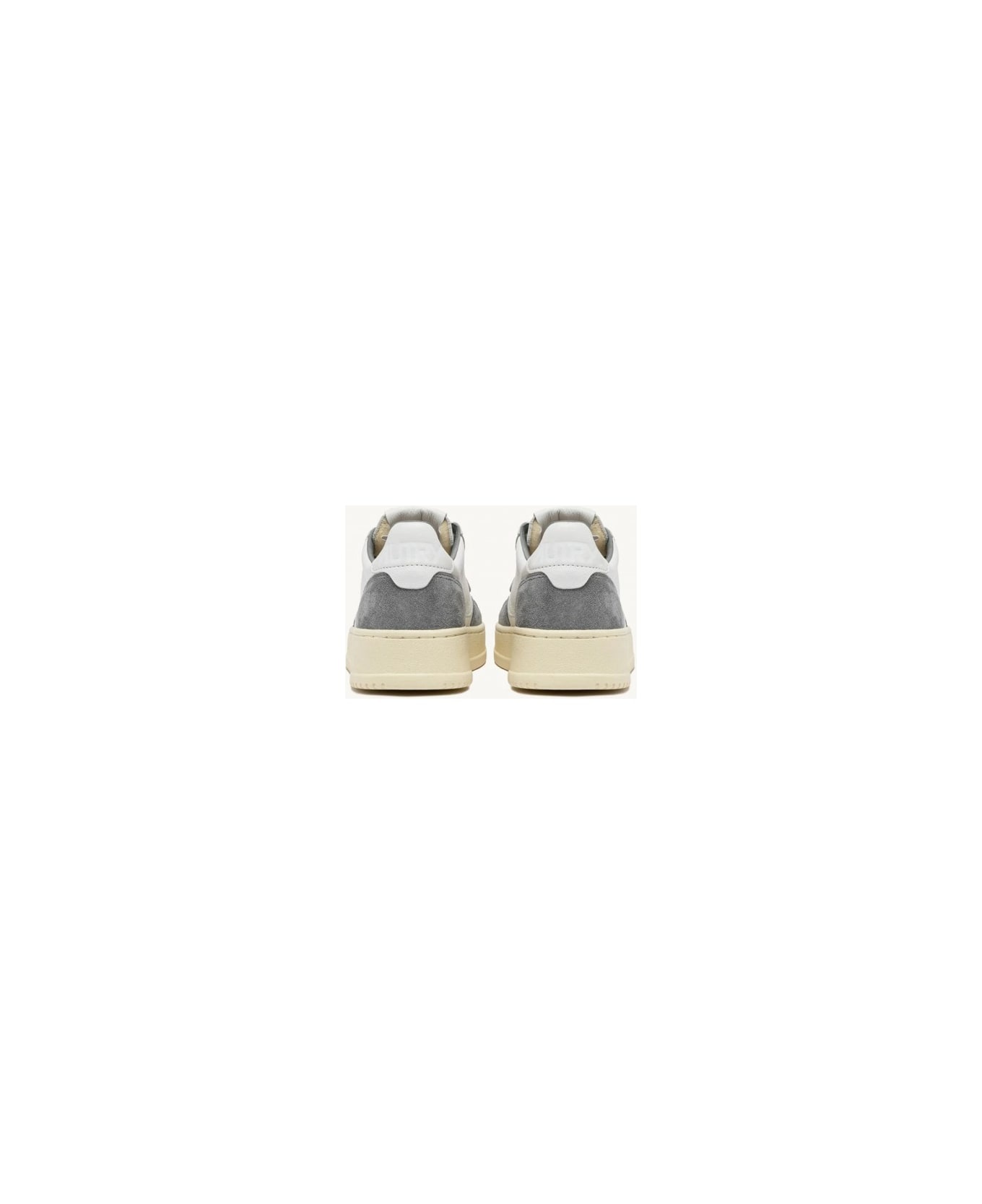 Medalist Low-top Sneakers - 3