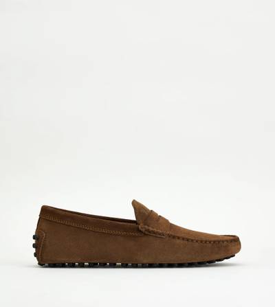 Tod's GOMMINO DRIVING SHOES IN SUEDE - BROWN outlook