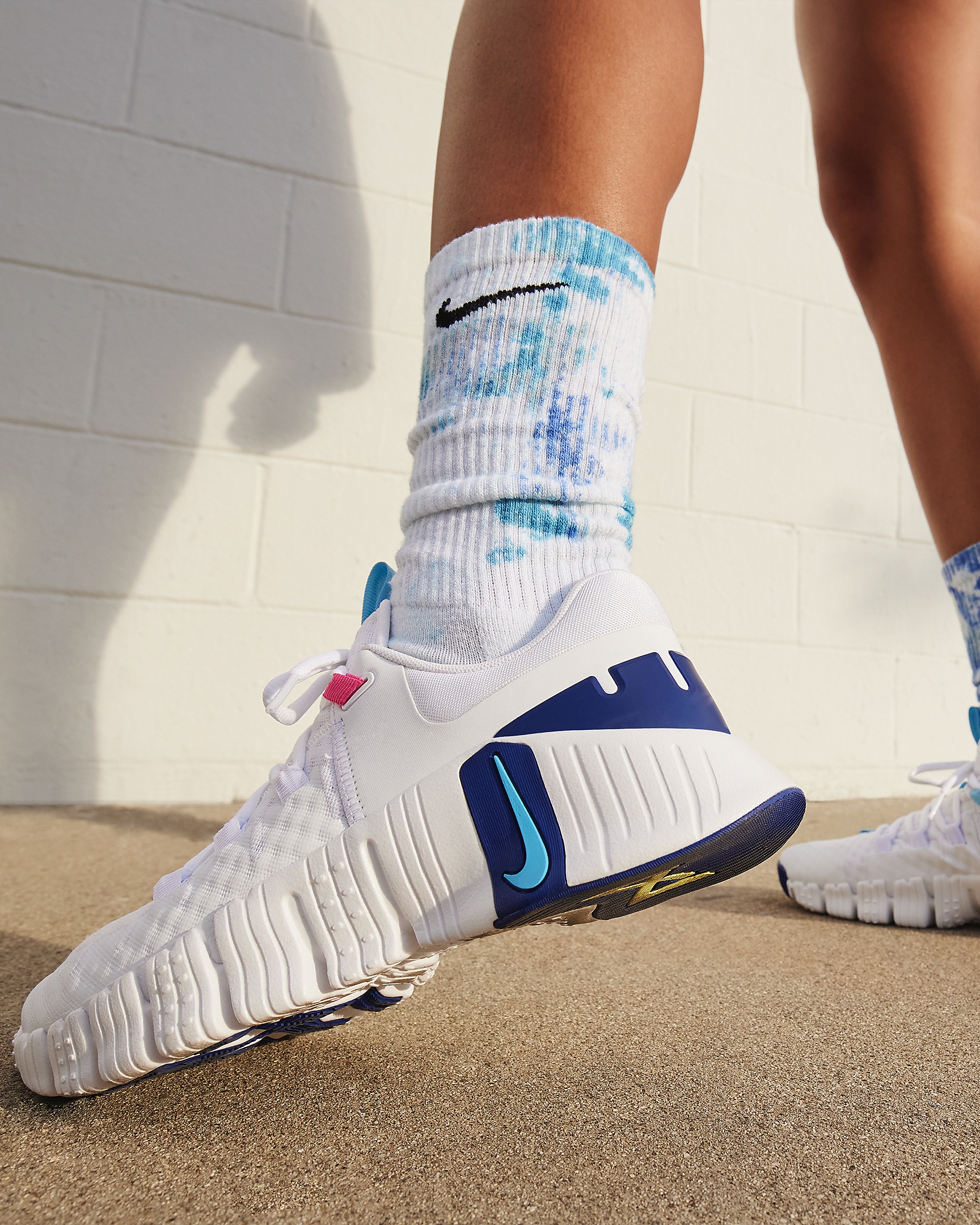 emmi × NIKE W FREE METCON 5 スニーカー NIKE】W FREE METCON 5(スニーカー)｜シューズ｜emmi（エミ）の