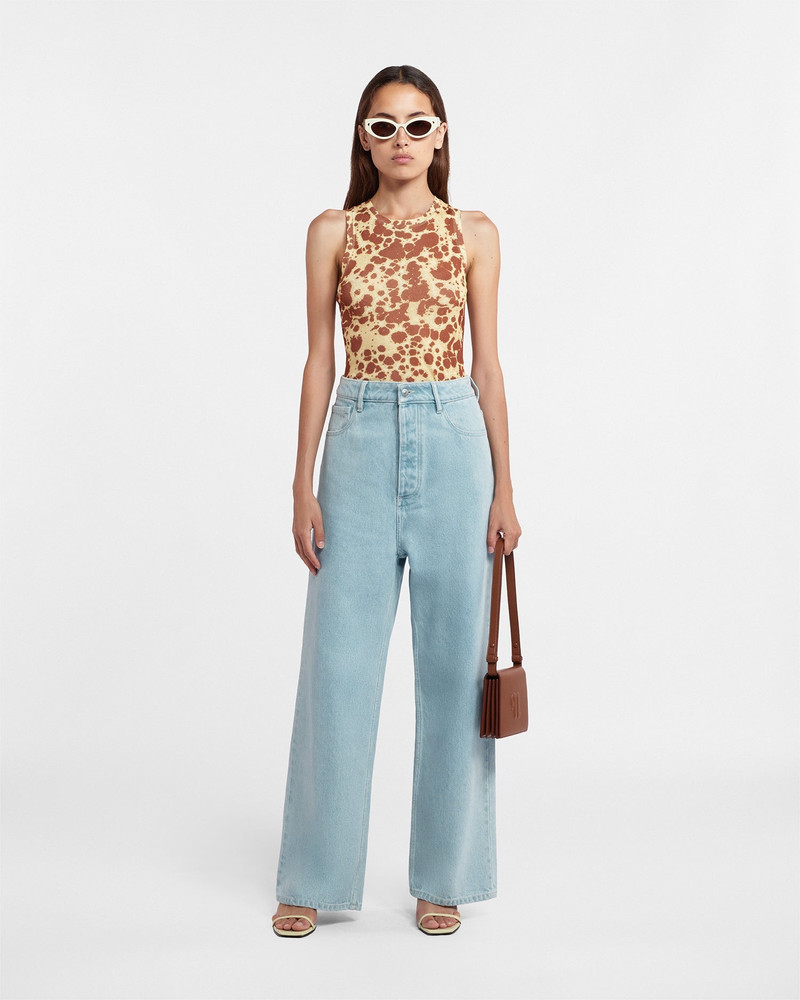Wide-Leg Jeans 1