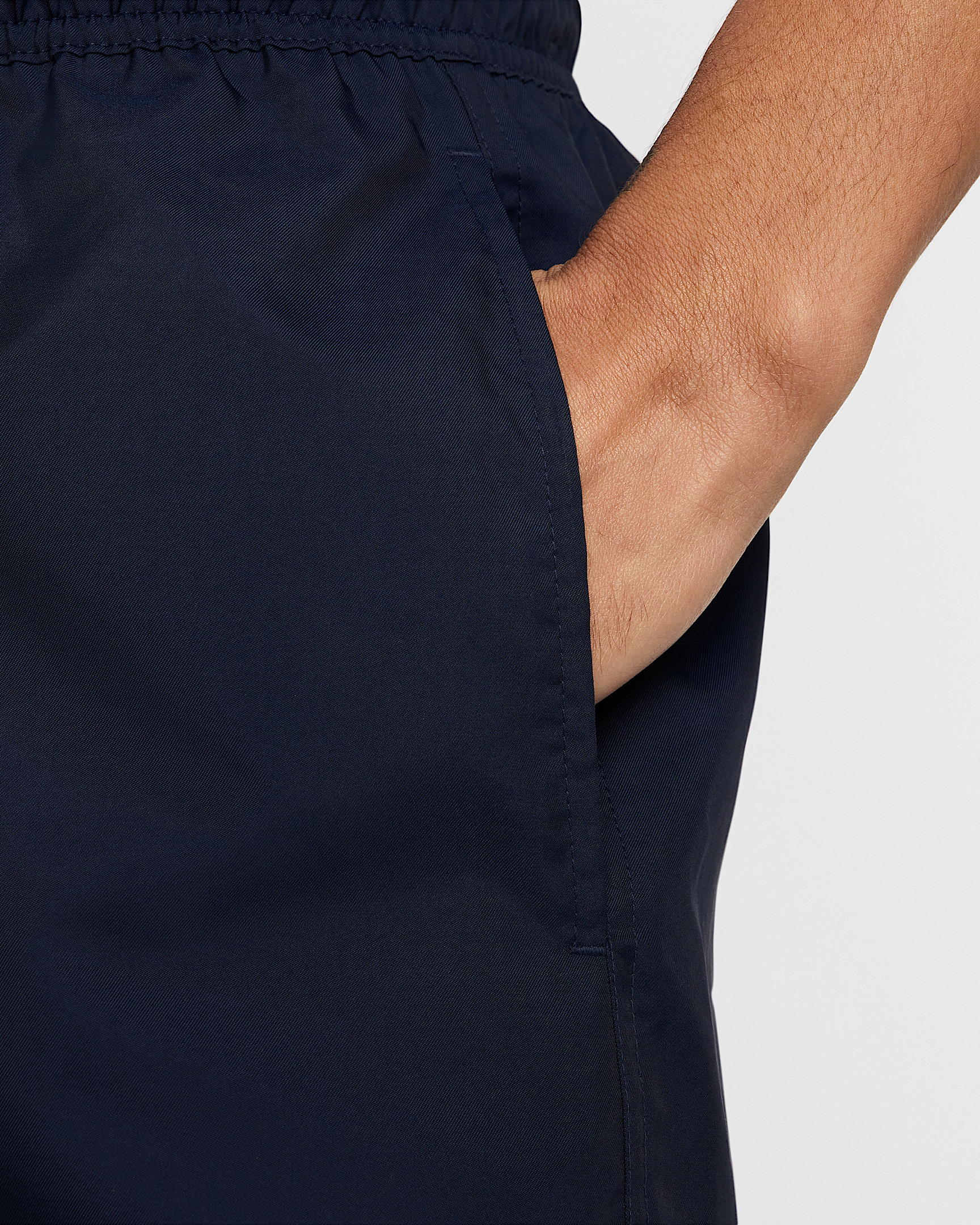 Nike Club Men's Woven Flow Shorts - 4