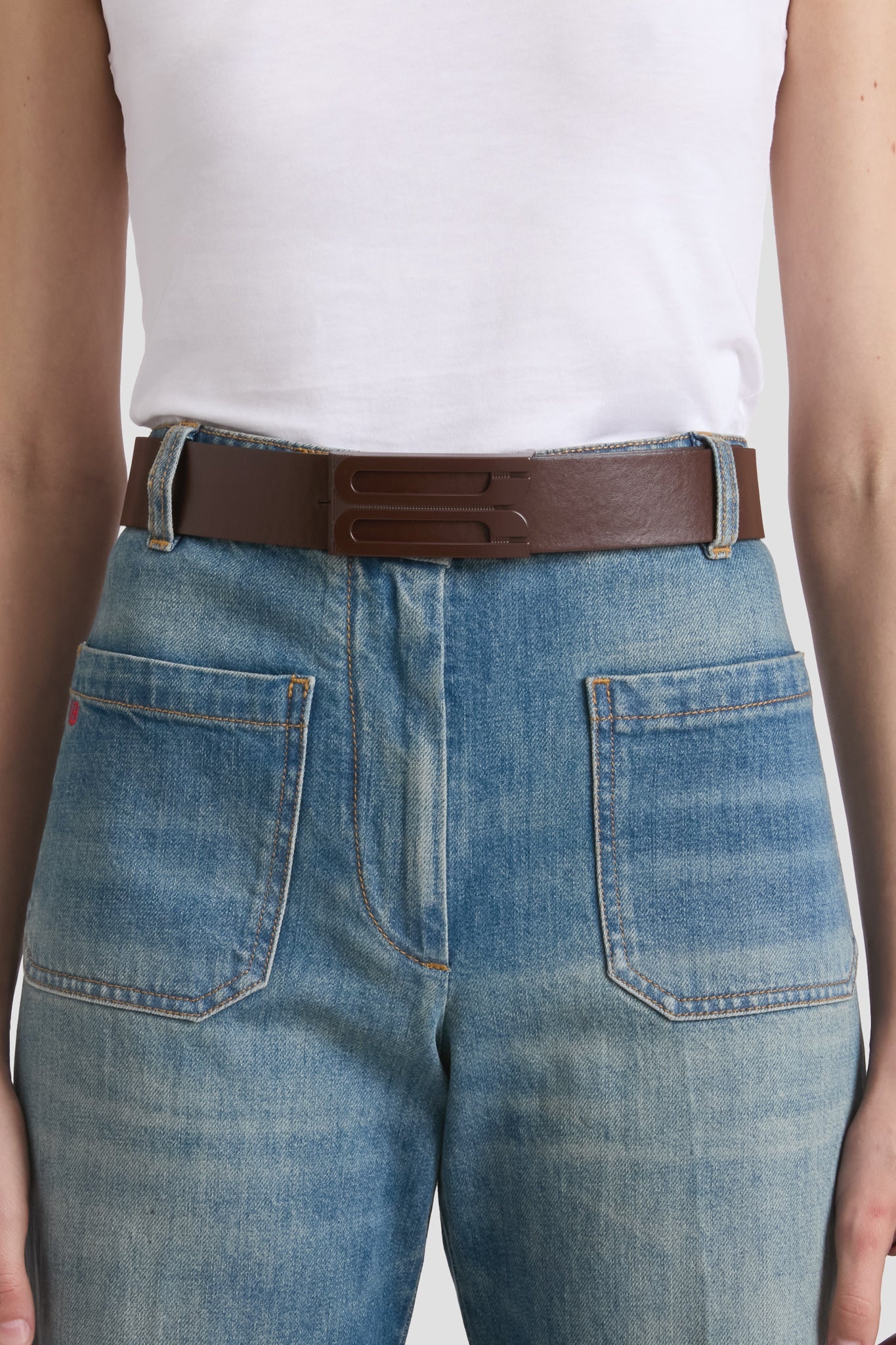 Tonal Jumbo Frame Belt In Dark Brown Smooth Leather - 2